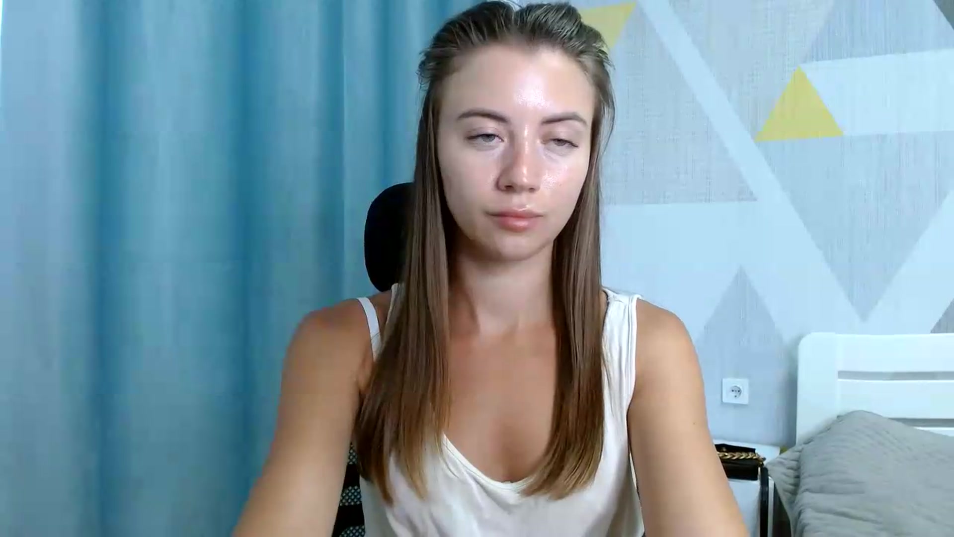 Gallery image thumbnail from Sulfate0's myfreecams stream on, 08/26/2026, 10:01 image 12 of 20