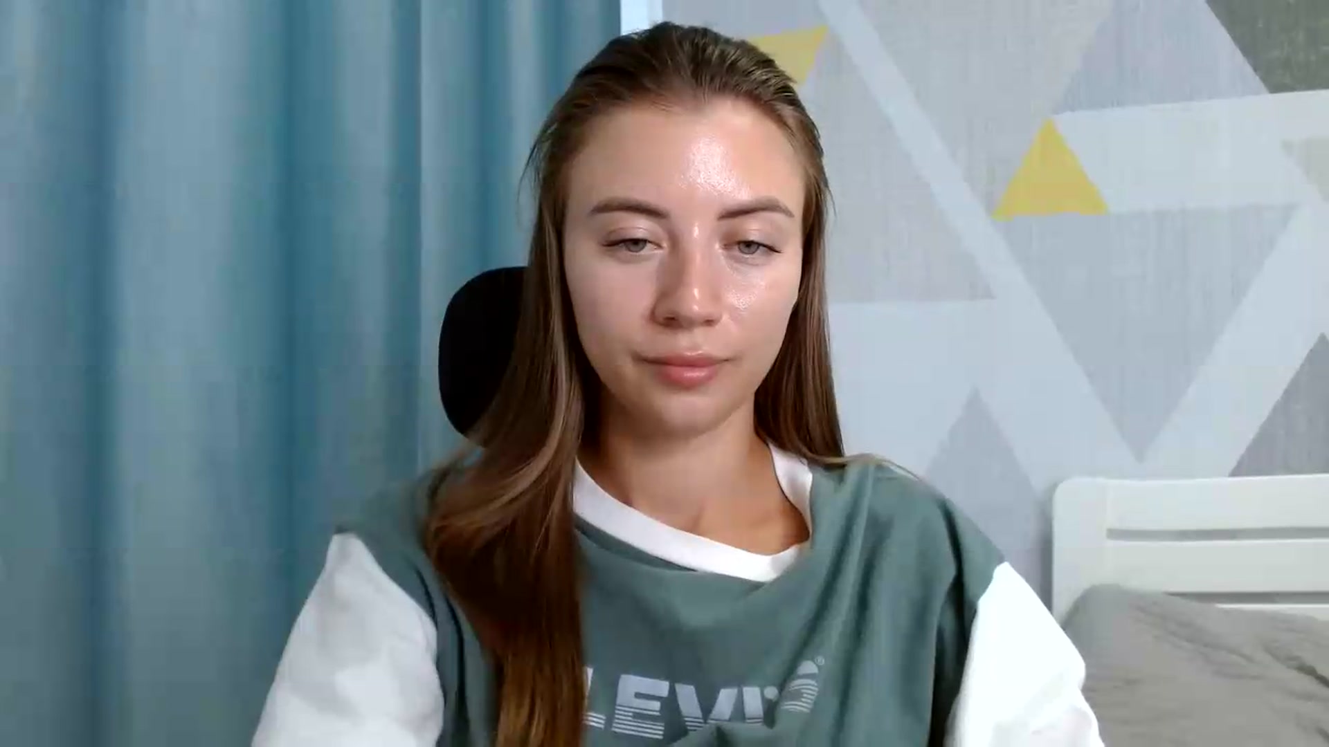 Gallery image thumbnail from Sulfate0's myfreecams stream on, 08/27/2026, 09:15 image 11 of 20