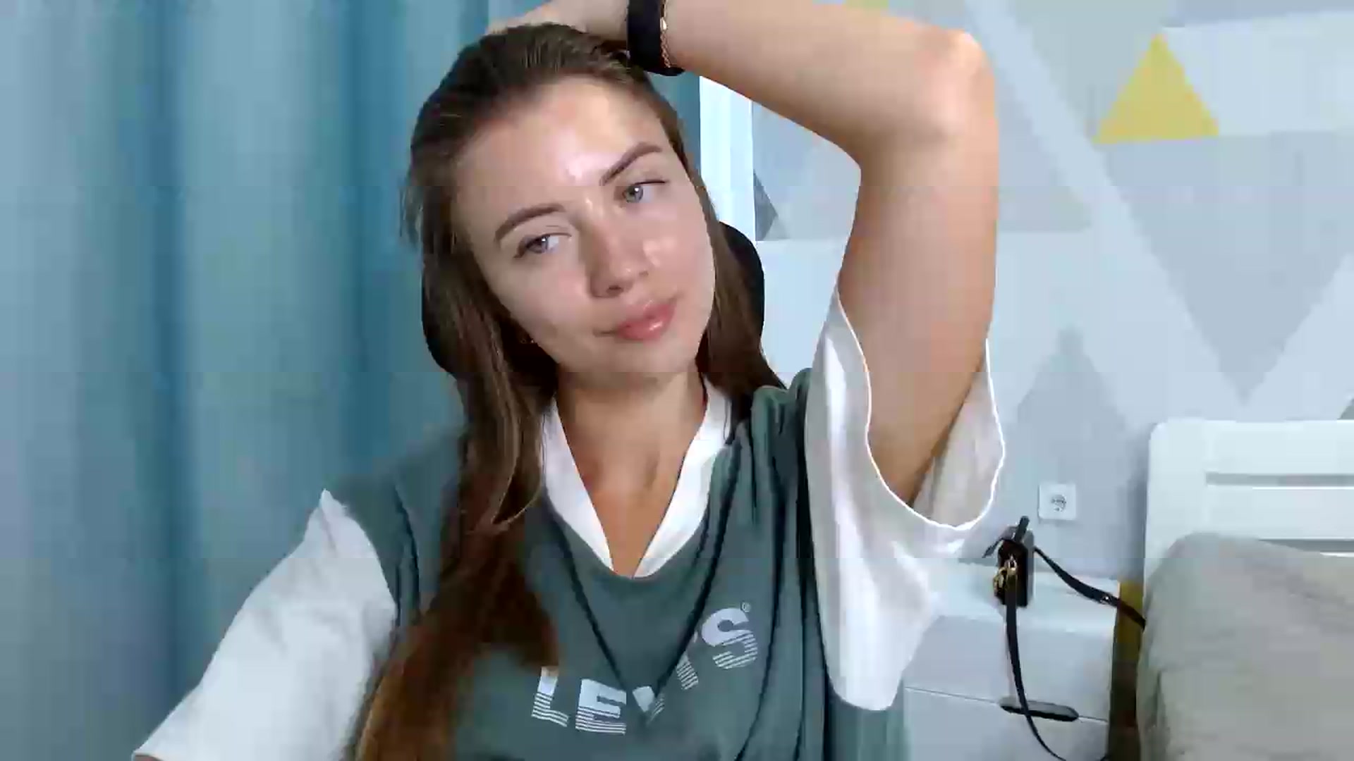 Gallery image thumbnail from Sulfate0's myfreecams stream on, 08/27/2026, 09:56 image 11 of 20