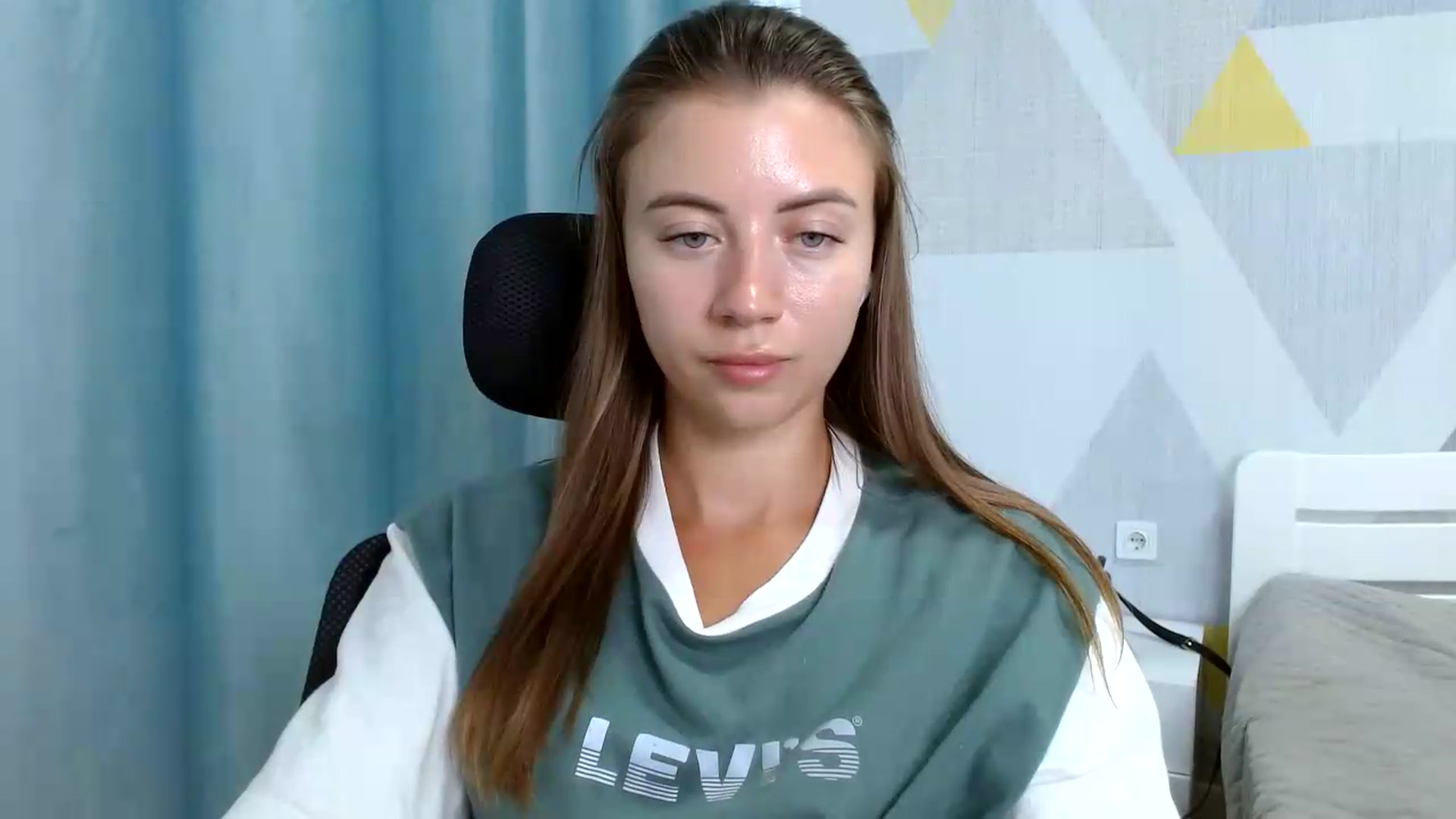 Gallery image thumbnail from Sulfate0's myfreecams stream on, 08/27/2026, 09:56 image 4 of 20