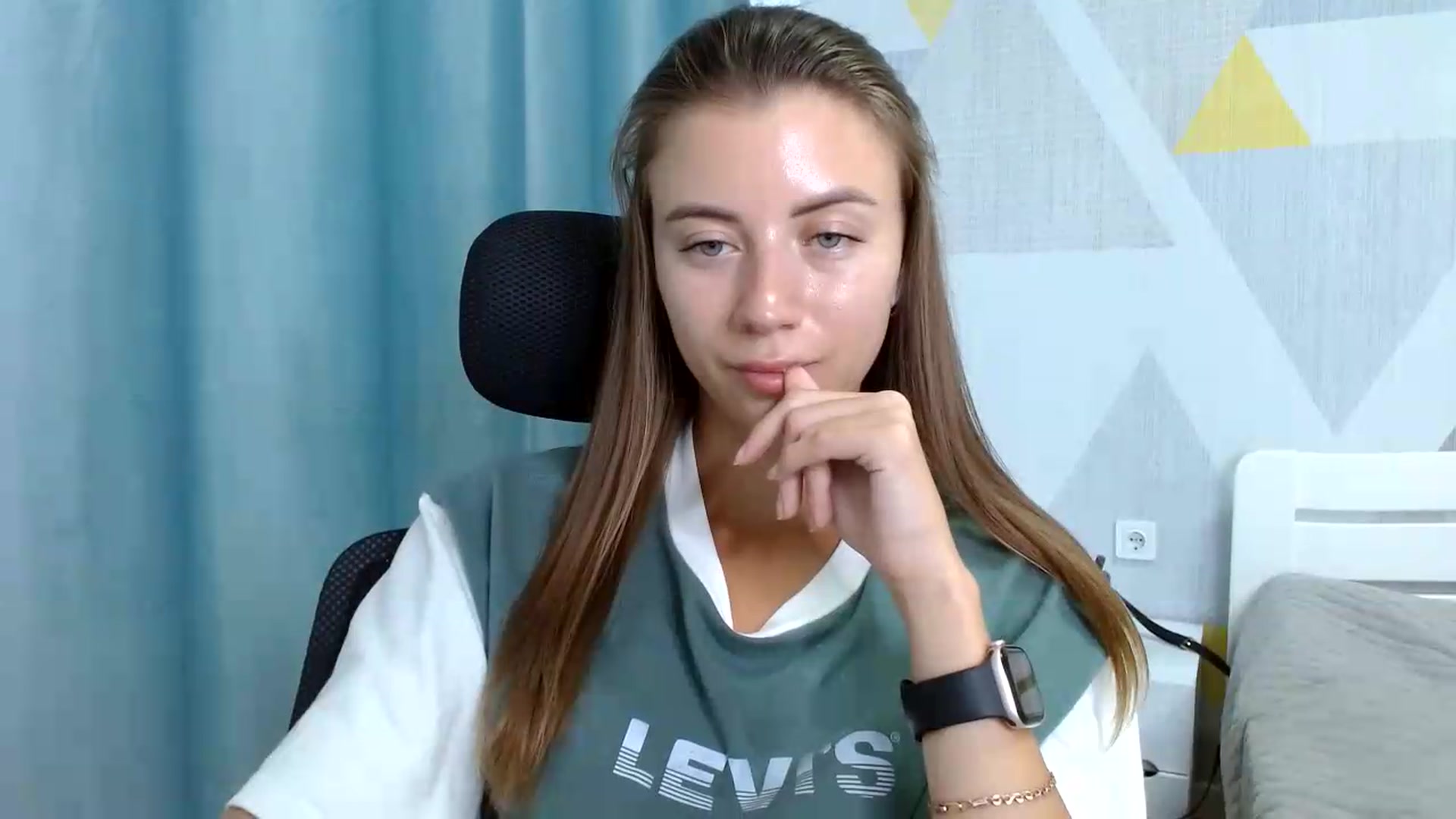 Gallery image thumbnail from Sulfate0's myfreecams stream on, 08/27/2026, 09:56 image 8 of 20