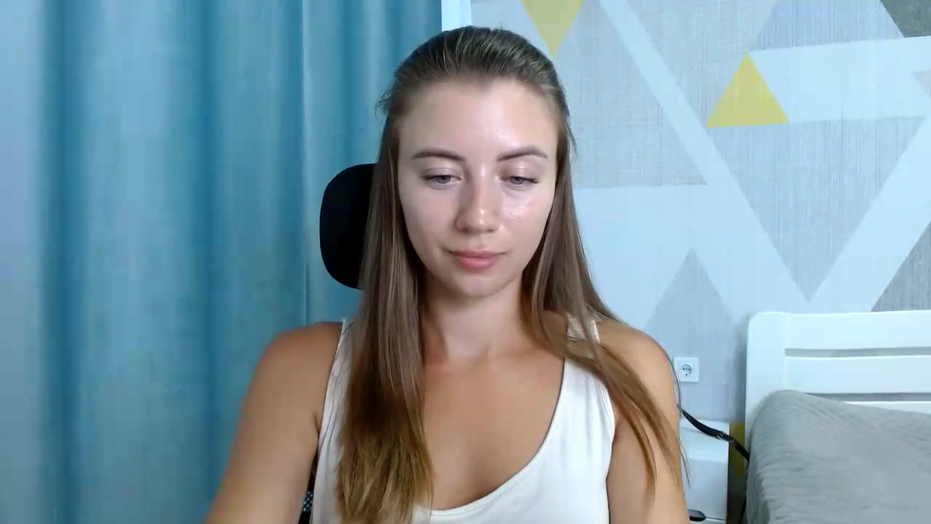Gallery image thumbnail from Sulfate0's myfreecams stream on, 08/27/2026, 11:44 image 2 of 20