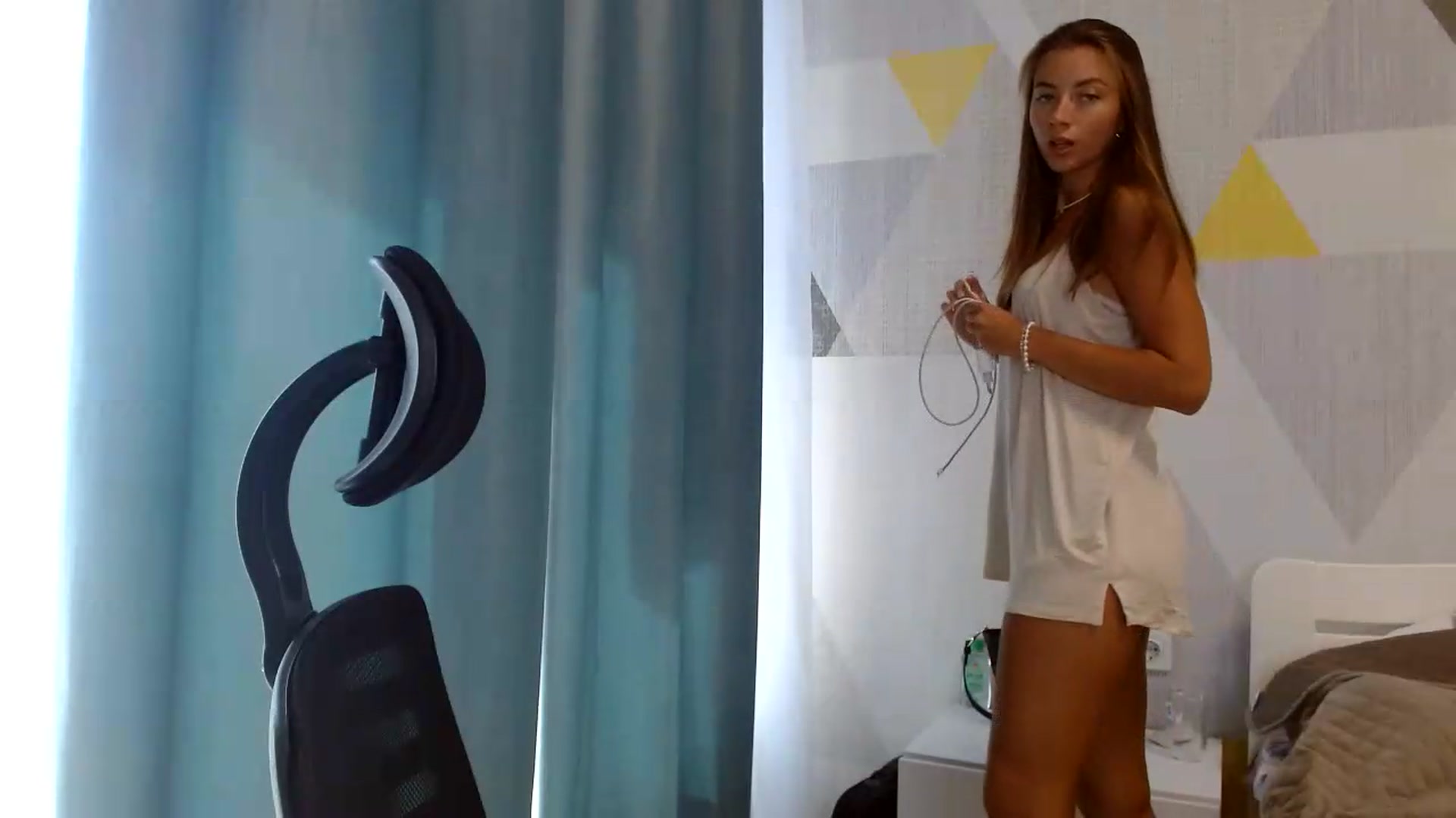 Gallery image thumbnail from Sulfate0's myfreecams stream on, 09/10/2026, 12:25 image 6 of 20