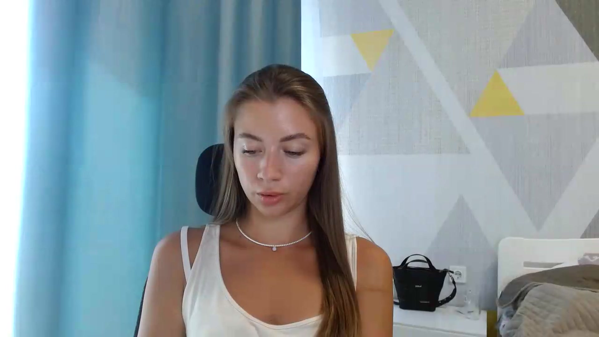 Gallery image thumbnail from Sulfate0's myfreecams stream on, 09/10/2026, 12:25 image 10 of 20