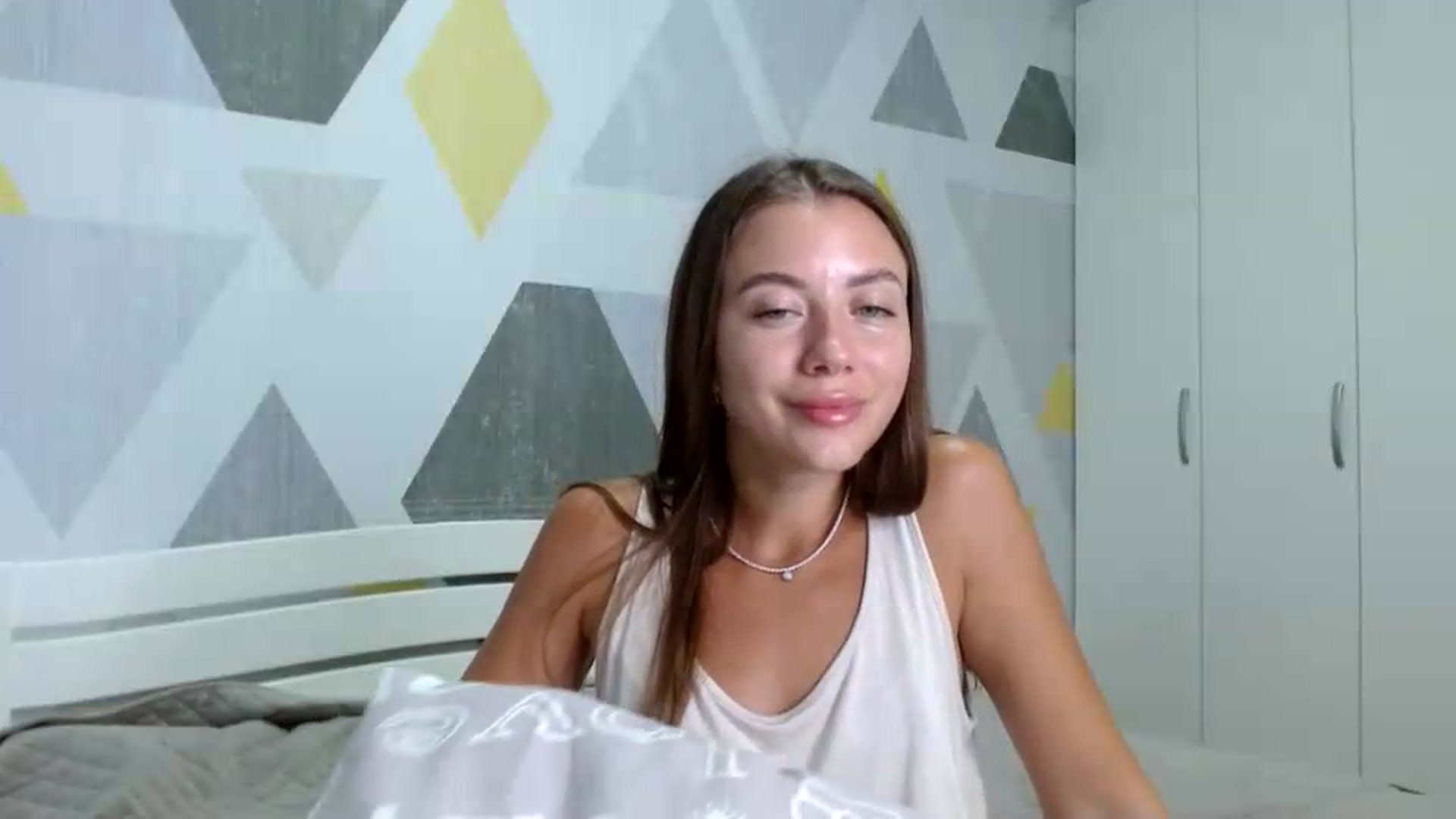 Gallery image thumbnail from Sulfate0's myfreecams stream on, 09/13/2026, 10:27 image 17 of 20