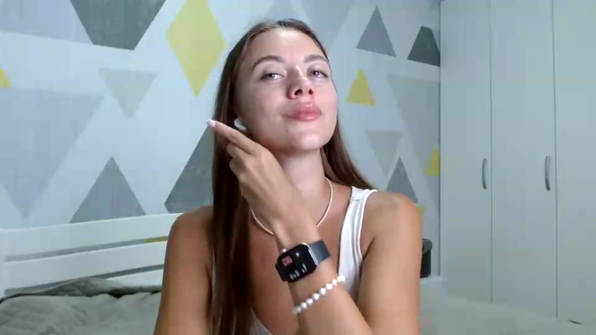 Gallery image thumbnail from Sulfate0's myfreecams stream on, 09/13/2026, 10:27 image 18 of 20
