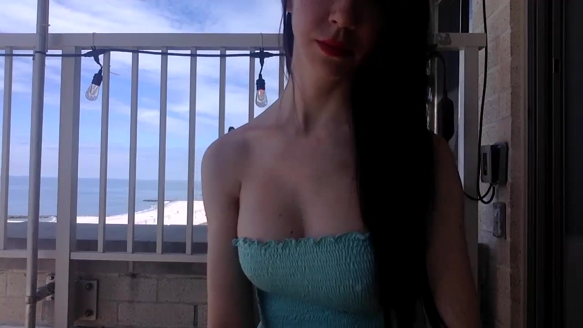 Gallery image thumbnail from SultrySiren19's myfreecams stream on, 06/11/2024, 14:40 image 17 of 20