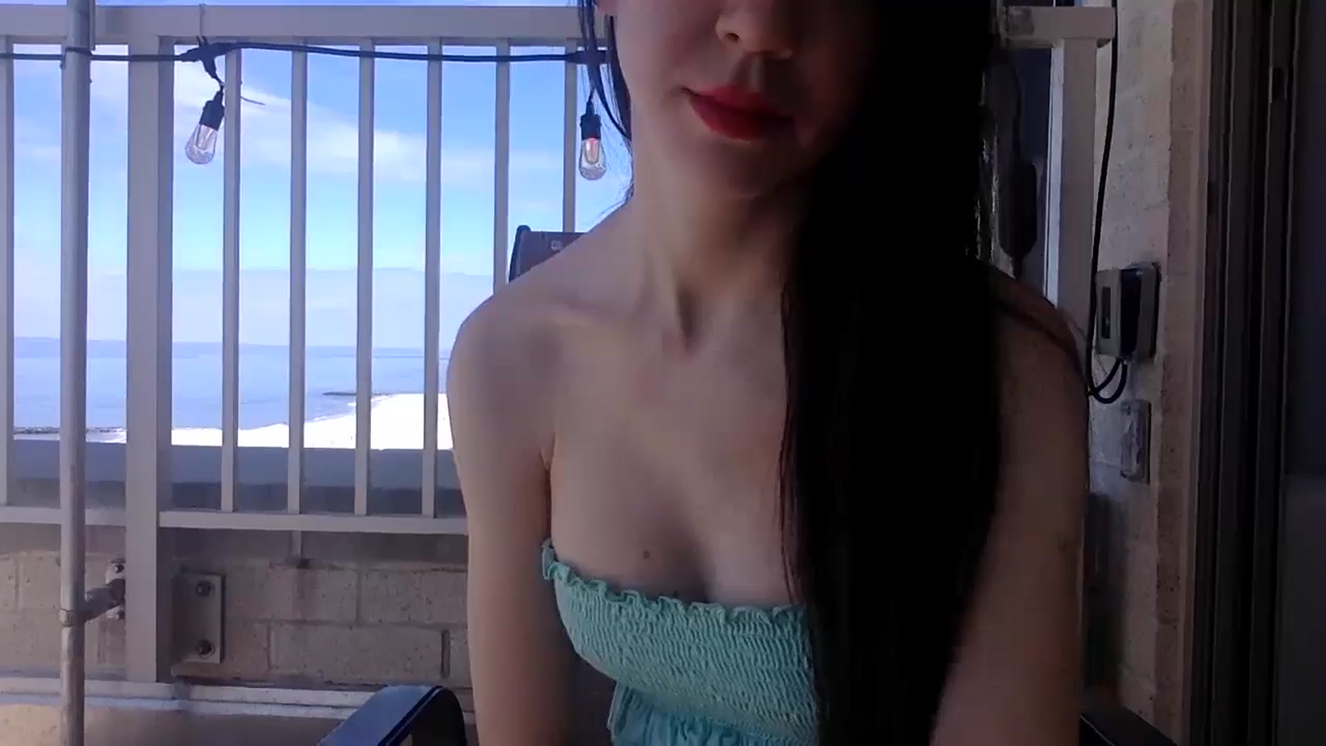 Gallery image thumbnail from SultrySiren19's myfreecams stream on, 06/11/2024, 14:40 image 5 of 20