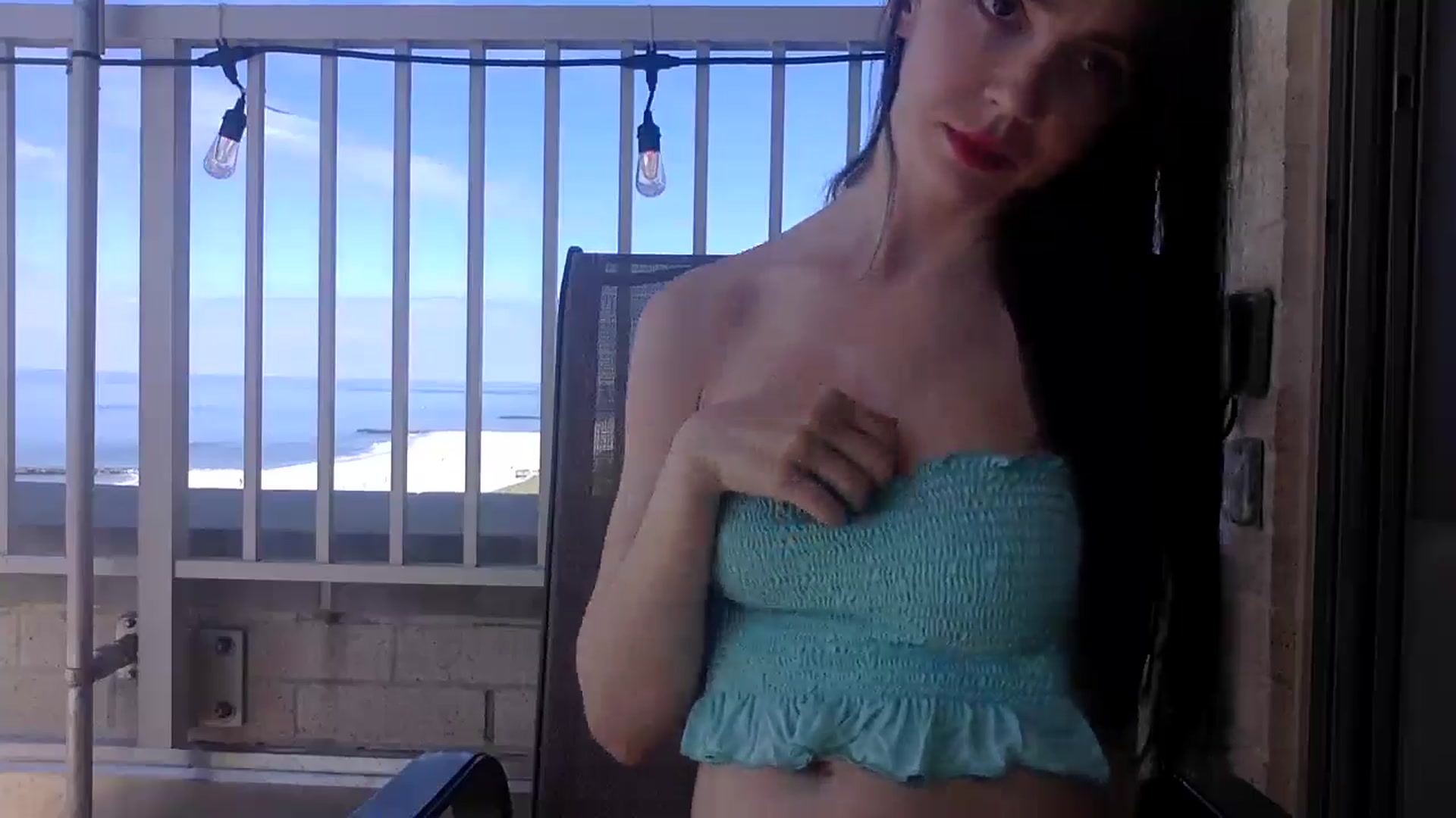 Gallery image thumbnail from SultrySiren19's myfreecams stream on, 06/11/2024, 14:40 image 3 of 20