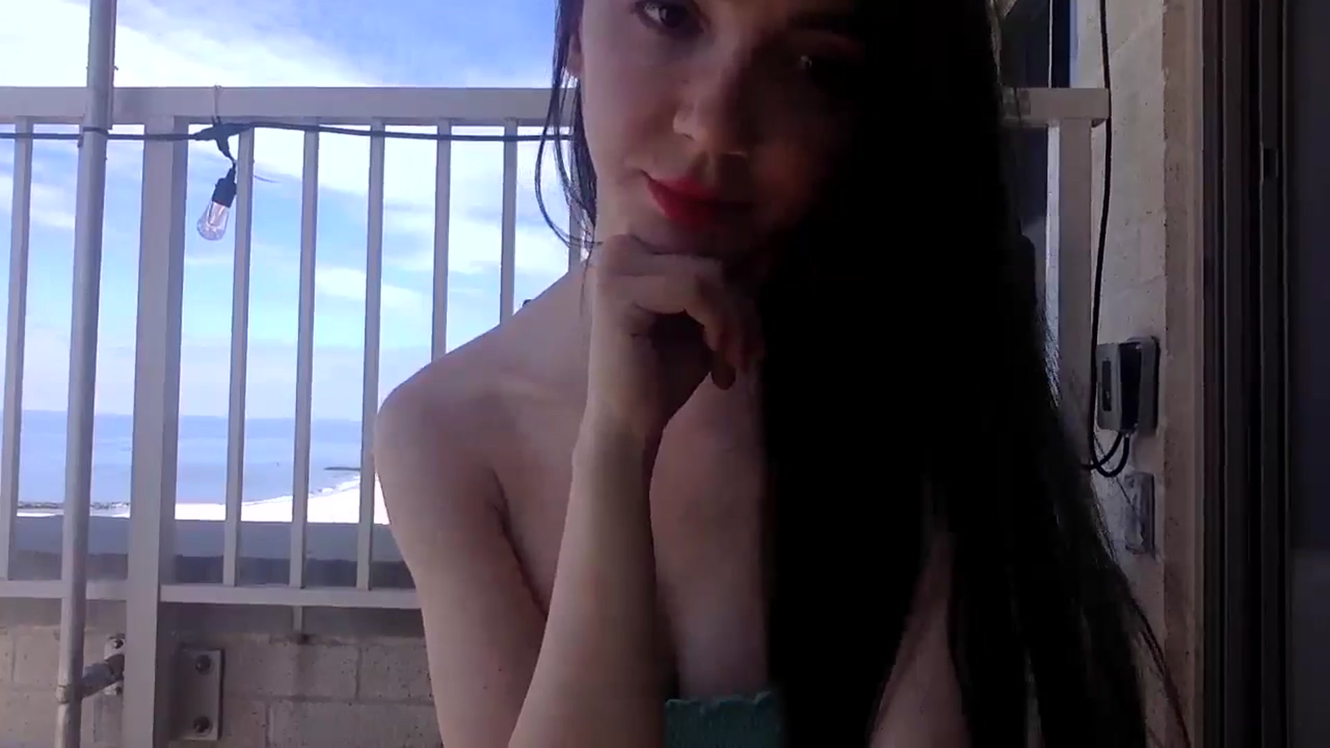 Gallery image thumbnail from SultrySiren19's myfreecams stream on, 06/11/2024, 14:40 image 15 of 20