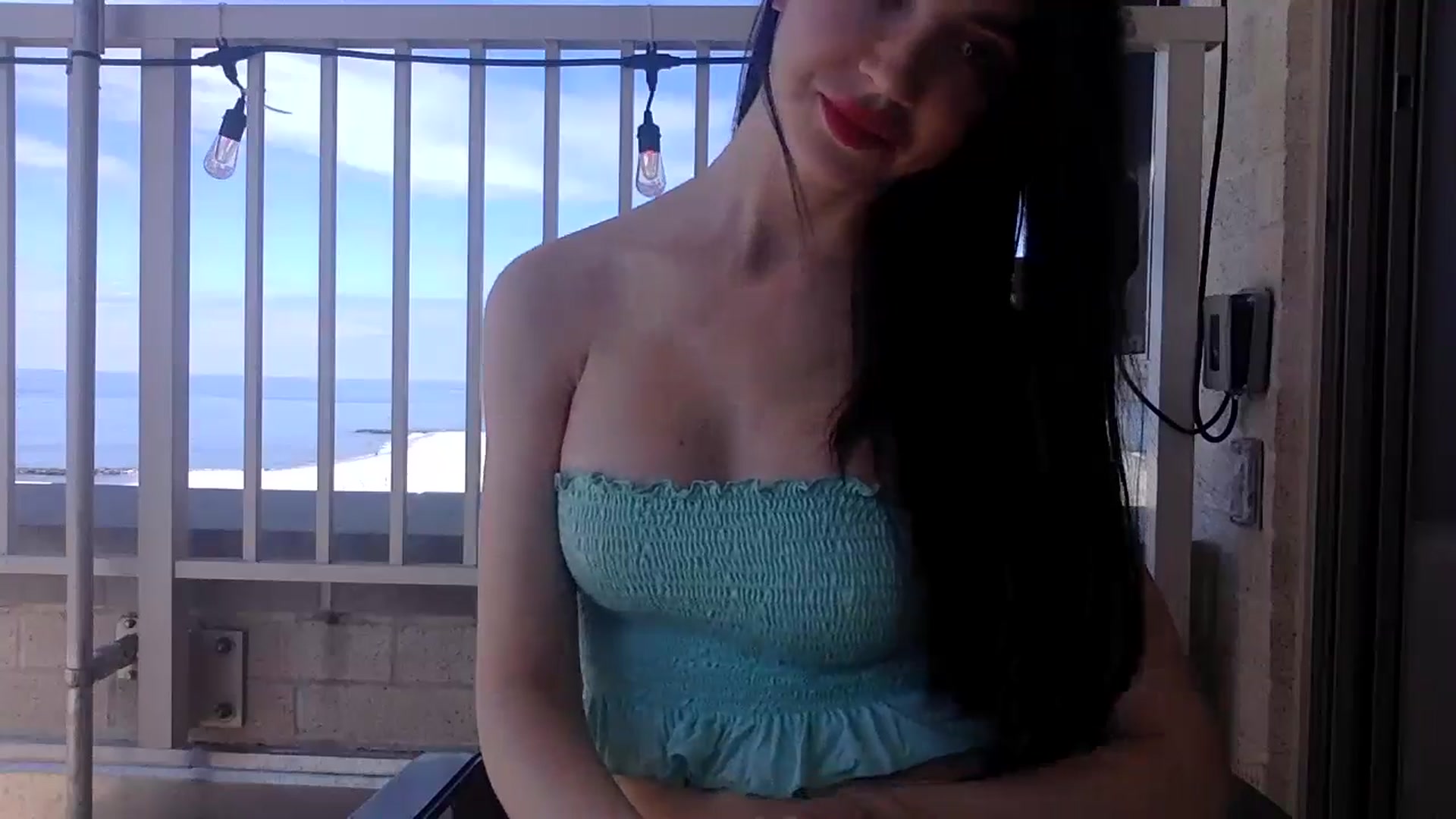 Gallery image thumbnail from SultrySiren19's myfreecams stream on, 06/11/2024, 14:40 image 10 of 20