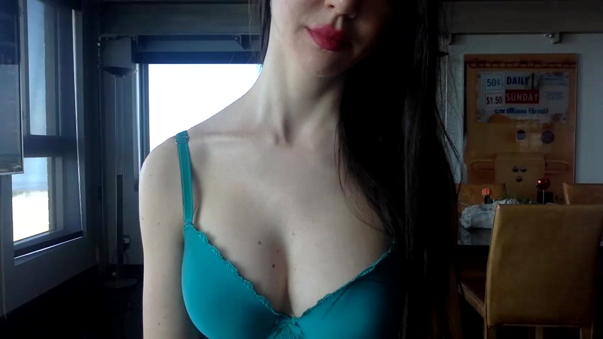 Gallery image thumbnail from SultrySiren19's myfreecams stream on, 06/13/2024, 13:20 image 4 of 20