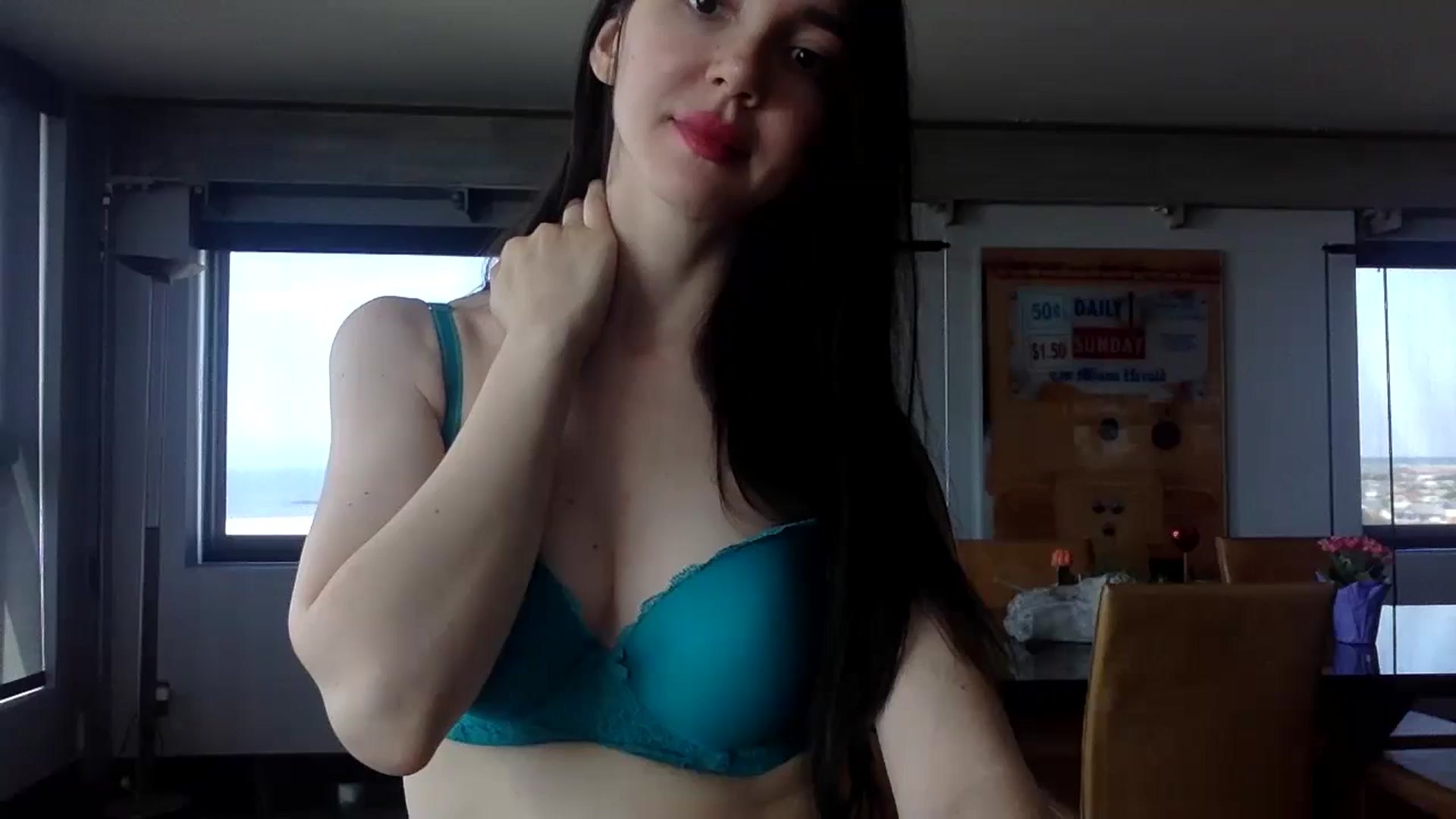 Gallery image thumbnail from SultrySiren19's myfreecams stream on, 06/13/2024, 15:40 image 9 of 20