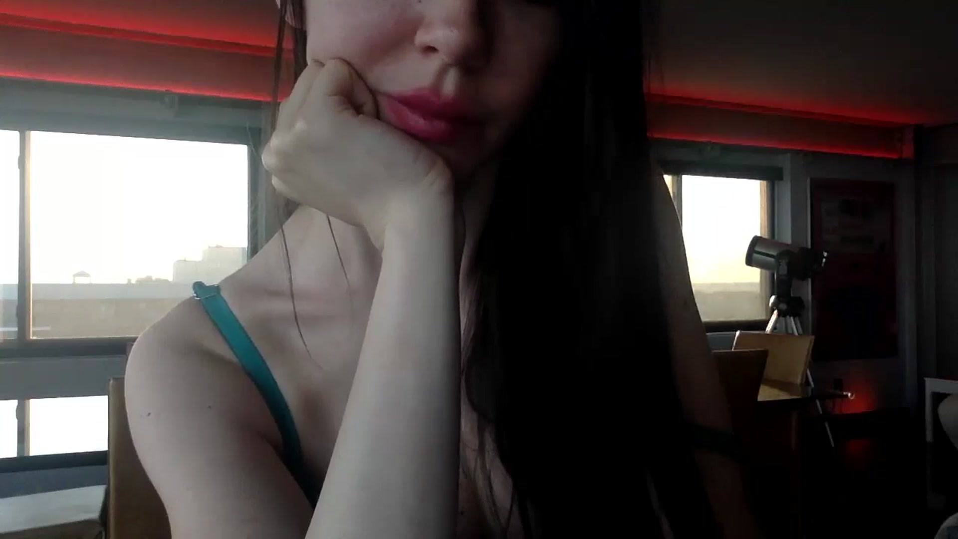 Gallery image thumbnail from SultrySiren19's myfreecams stream on, 06/13/2024, 23:48 image 2 of 20