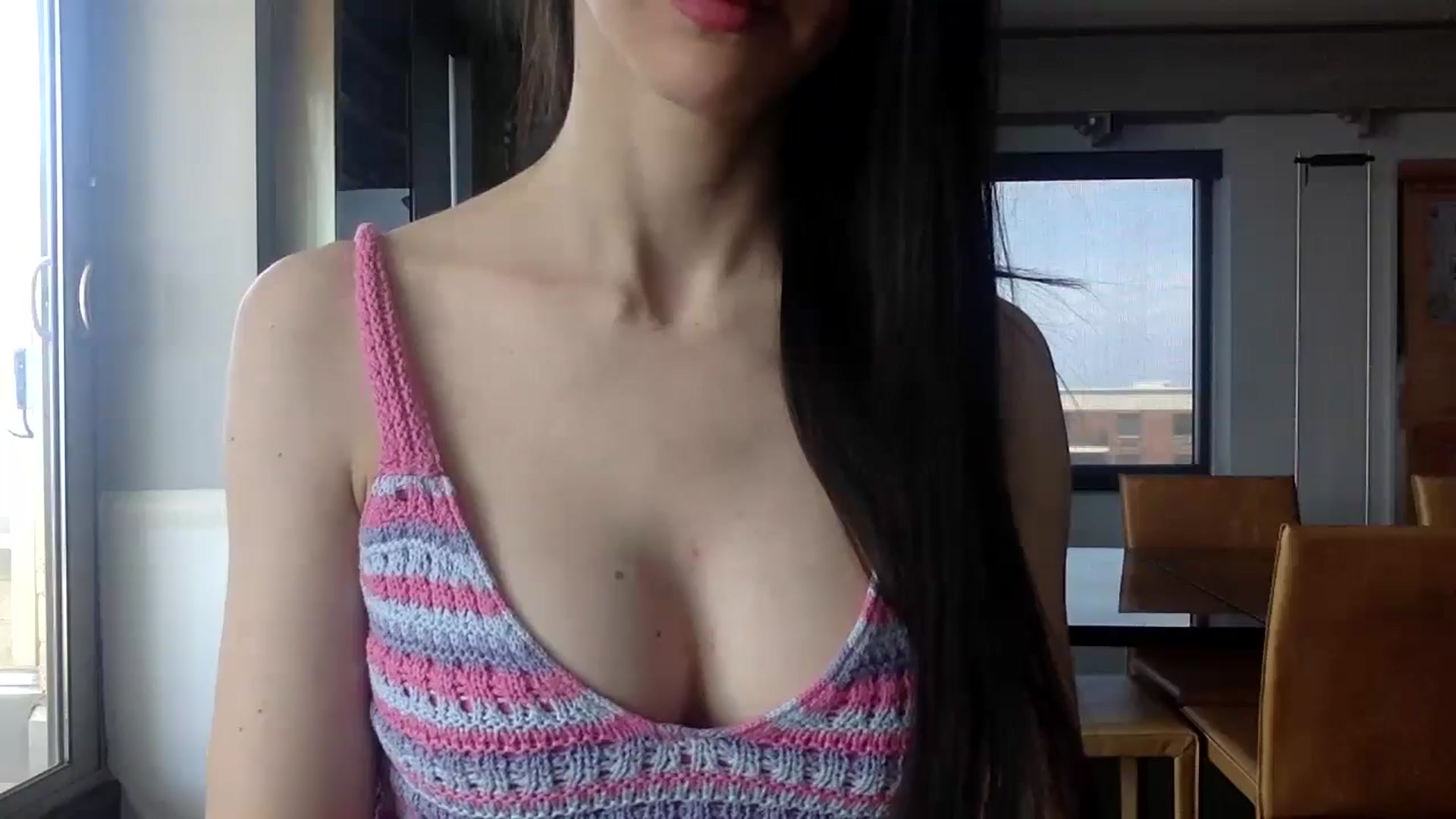 Gallery image thumbnail from SultrySiren19's myfreecams stream on, 06/14/2024, 16:06 image 6 of 20