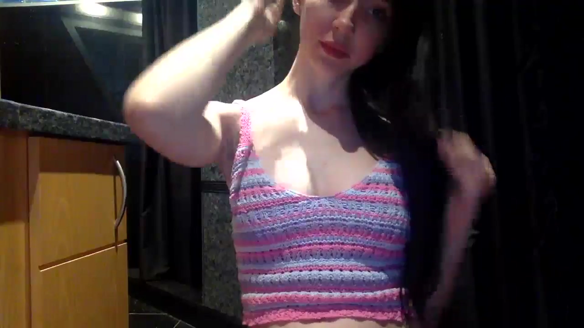 Gallery image thumbnail from SultrySiren19's myfreecams stream on, 06/14/2024, 16:32 image 3 of 20