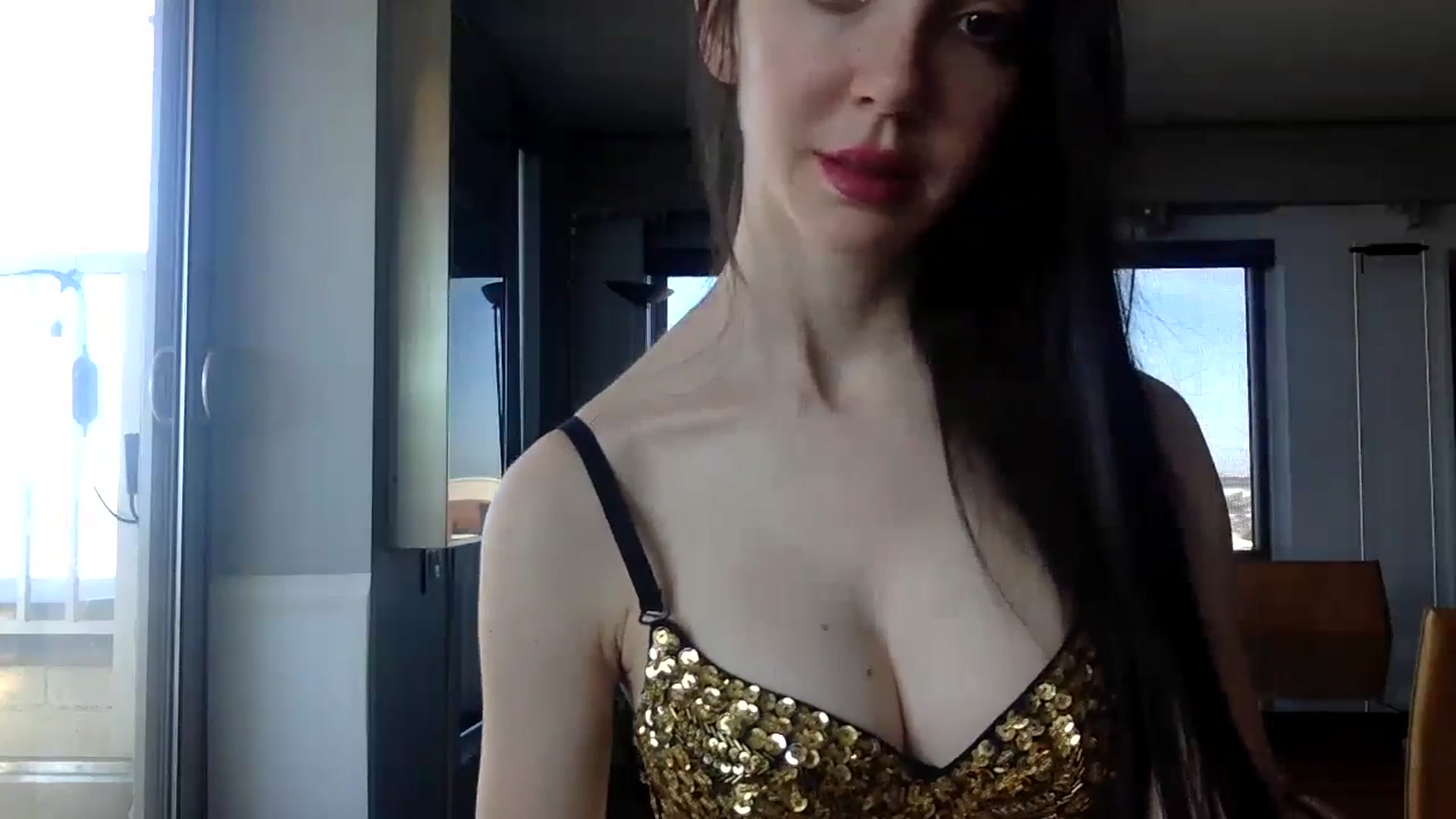 Gallery image thumbnail from SultrySiren19's myfreecams stream on, 06/16/2024, 12:39 image 6 of 20
