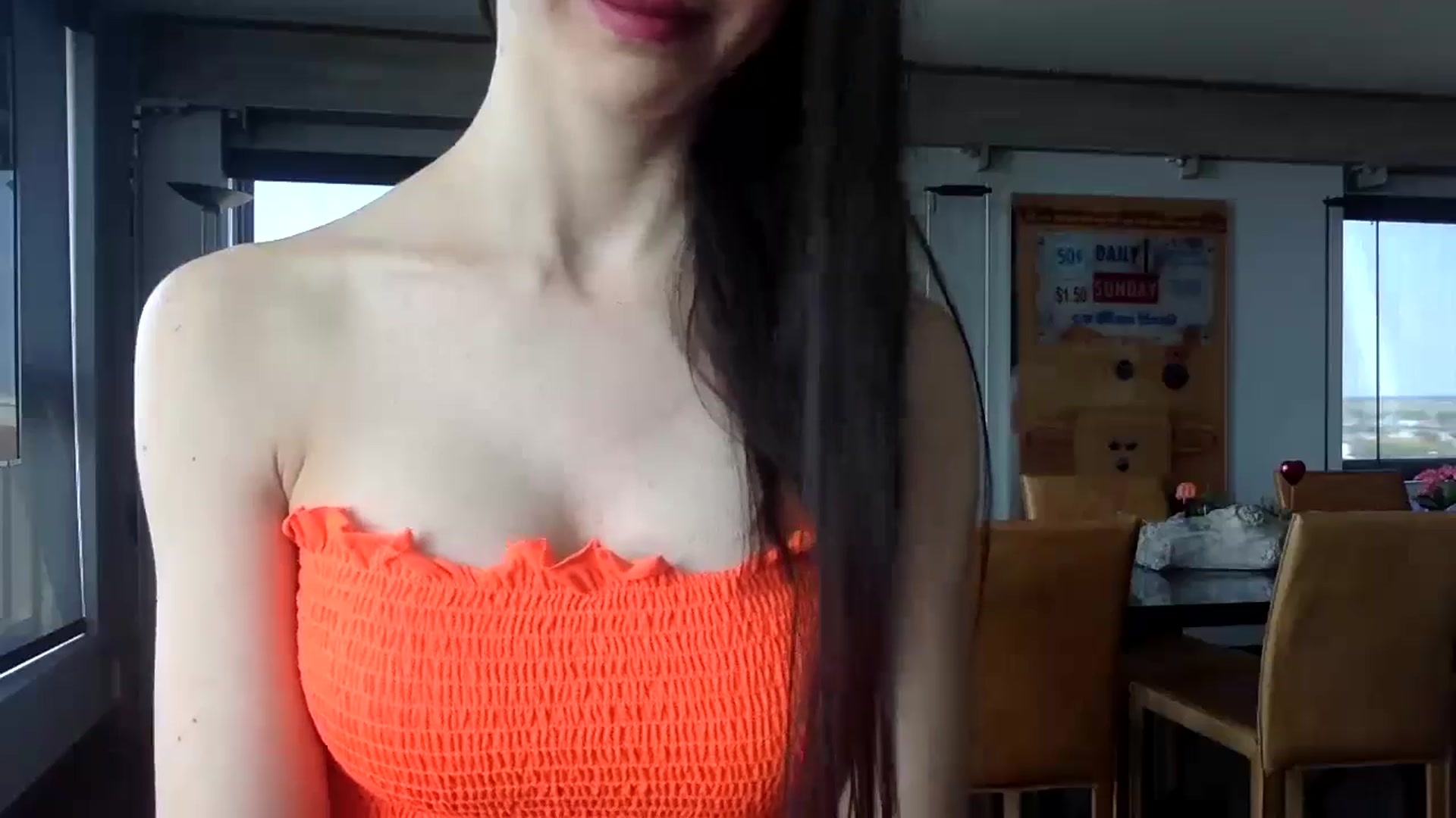 Gallery image thumbnail from SultrySiren19's myfreecams stream on, 06/18/2024, 15:28 image 8 of 20