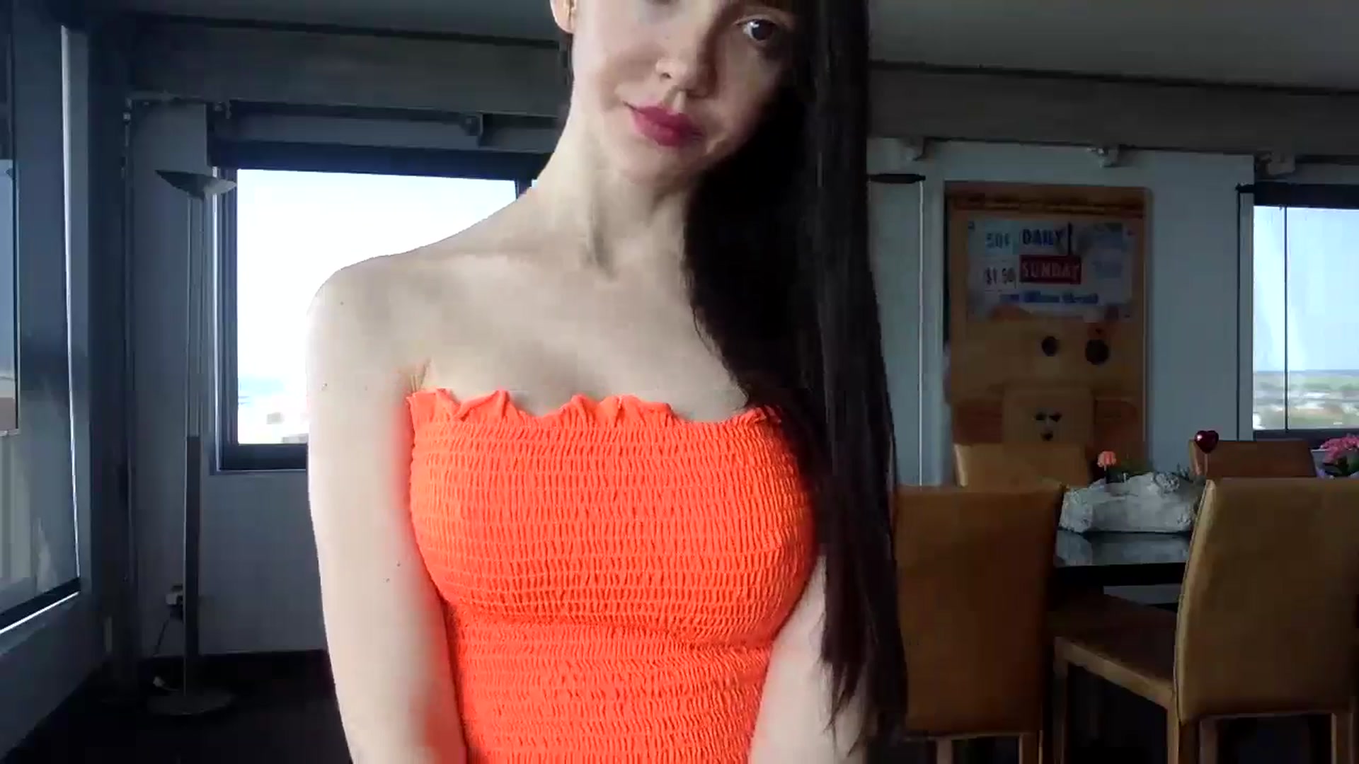 Gallery image thumbnail from SultrySiren19's myfreecams stream on, 06/18/2024, 15:28 image 7 of 20