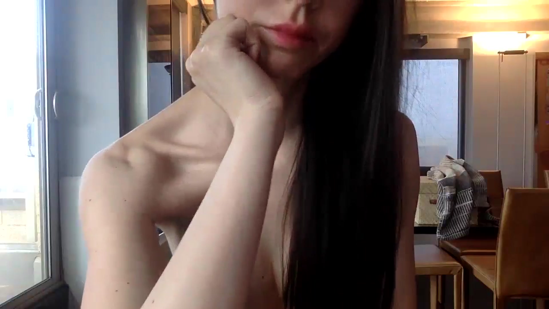 Gallery image thumbnail from SultrySiren19's myfreecams stream on, 06/23/2024, 12:37 image 14 of 20