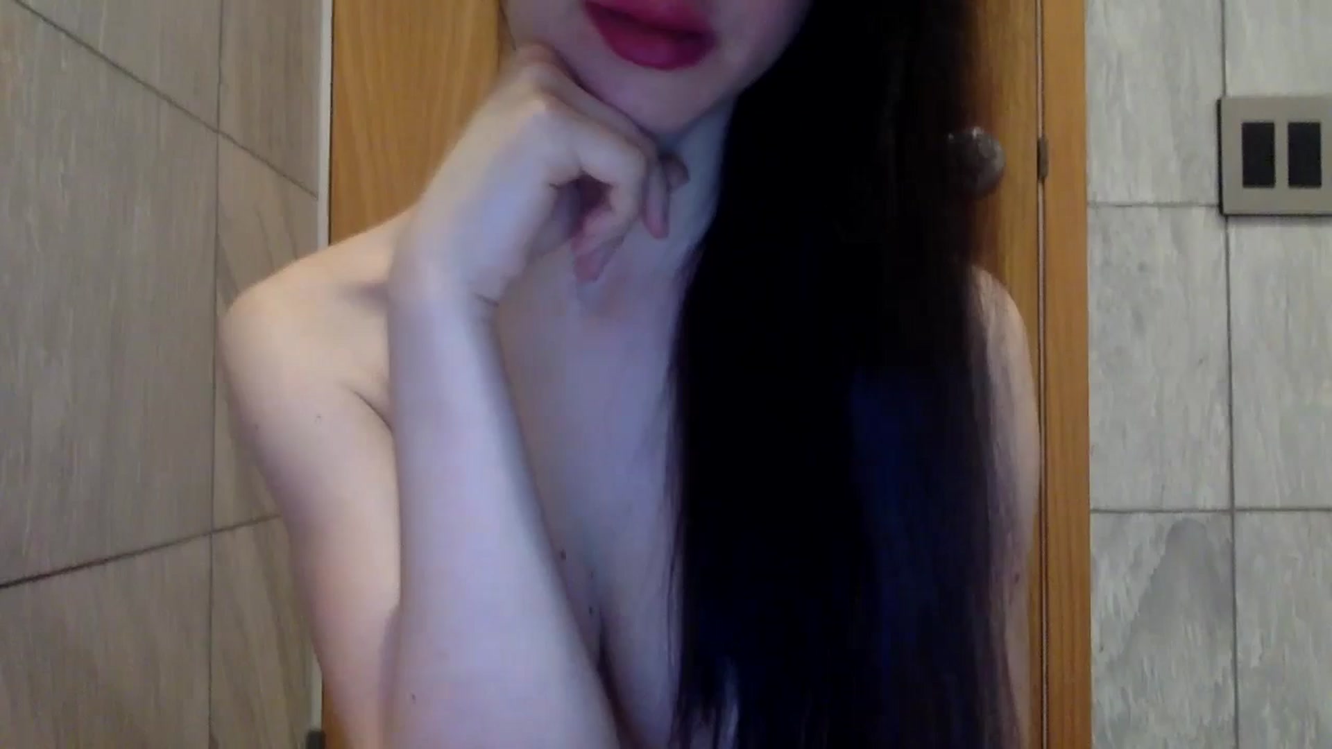 Gallery image thumbnail from SultrySiren19's myfreecams stream on, 06/24/2024, 16:25 image 6 of 20