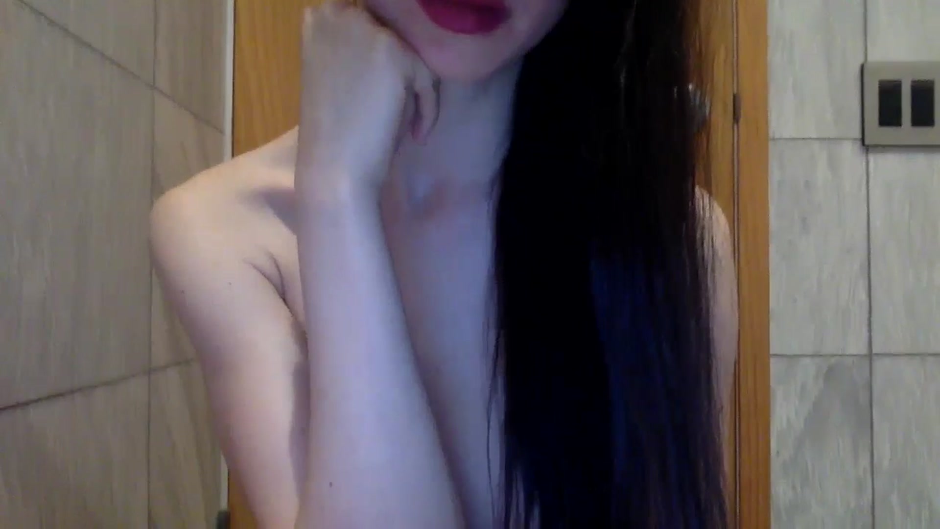 Gallery image thumbnail from SultrySiren19's myfreecams stream on, 06/24/2024, 16:25 image 7 of 20