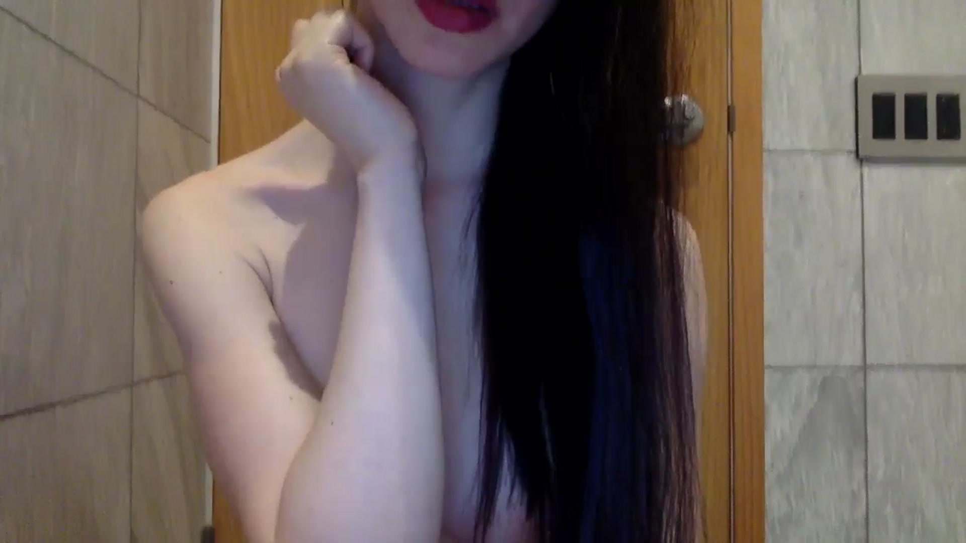 Gallery image thumbnail from SultrySiren19's myfreecams stream on, 06/24/2024, 16:25 image 5 of 20