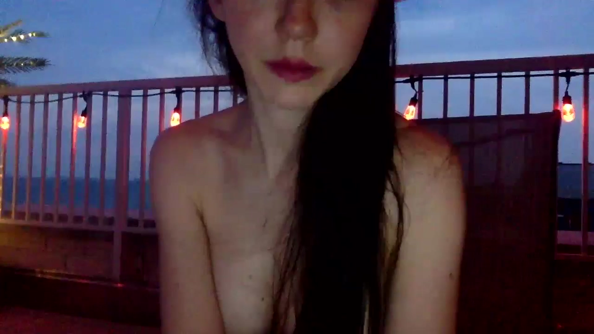 Gallery image thumbnail from SultrySiren19's myfreecams stream on, 08/06/2024, 01:20 image 9 of 20
