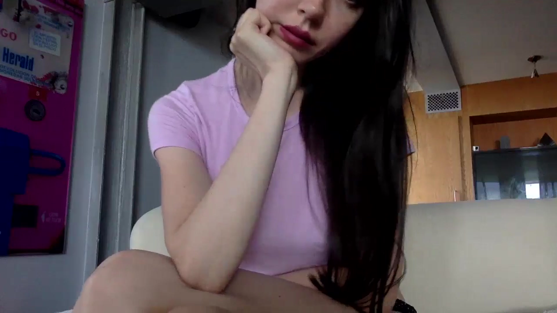 Gallery image thumbnail from SultrySiren19's myfreecams stream on, 08/11/2024, 16:24 image 15 of 20