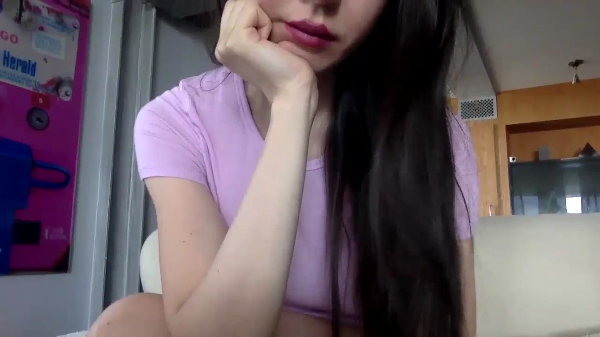 Gallery image thumbnail from SultrySiren19's myfreecams stream on, 08/11/2024, 16:24 image 9 of 20