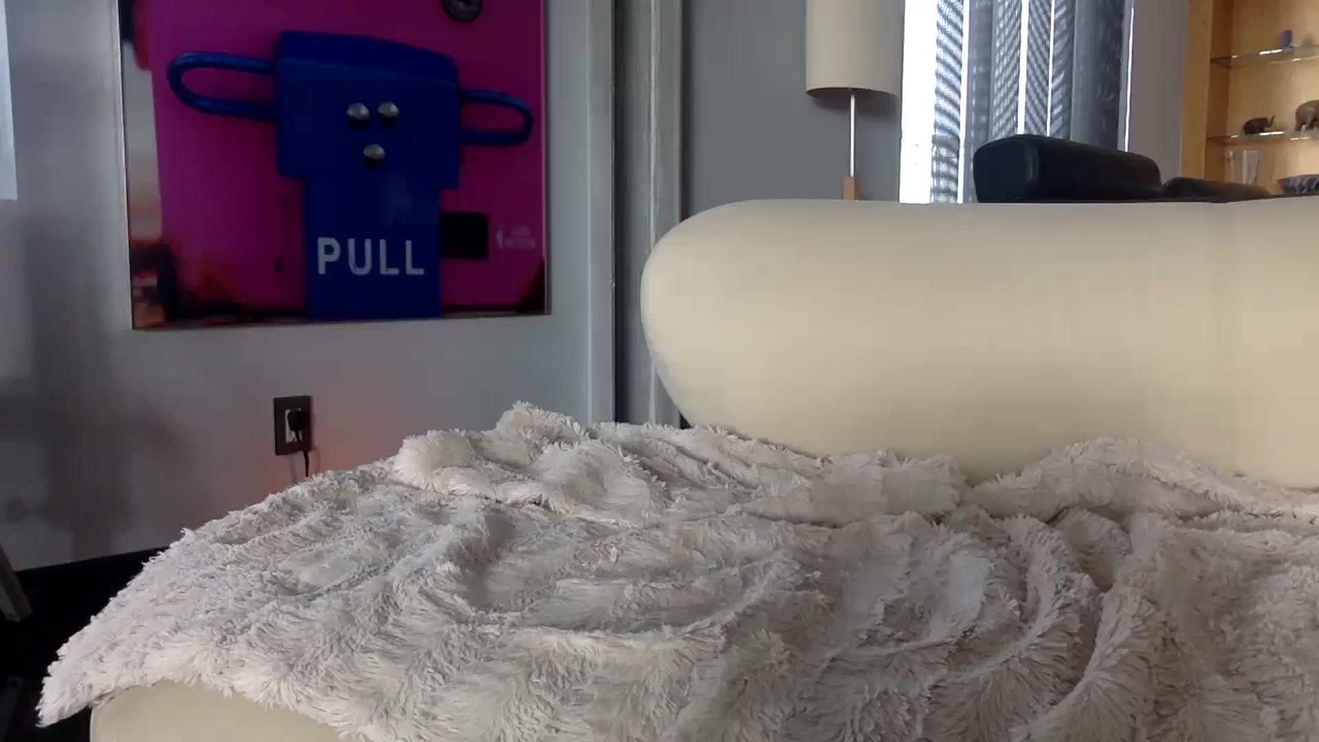 Gallery image thumbnail from SultrySiren19's myfreecams stream on, 08/17/2024, 15:00 image 10 of 20