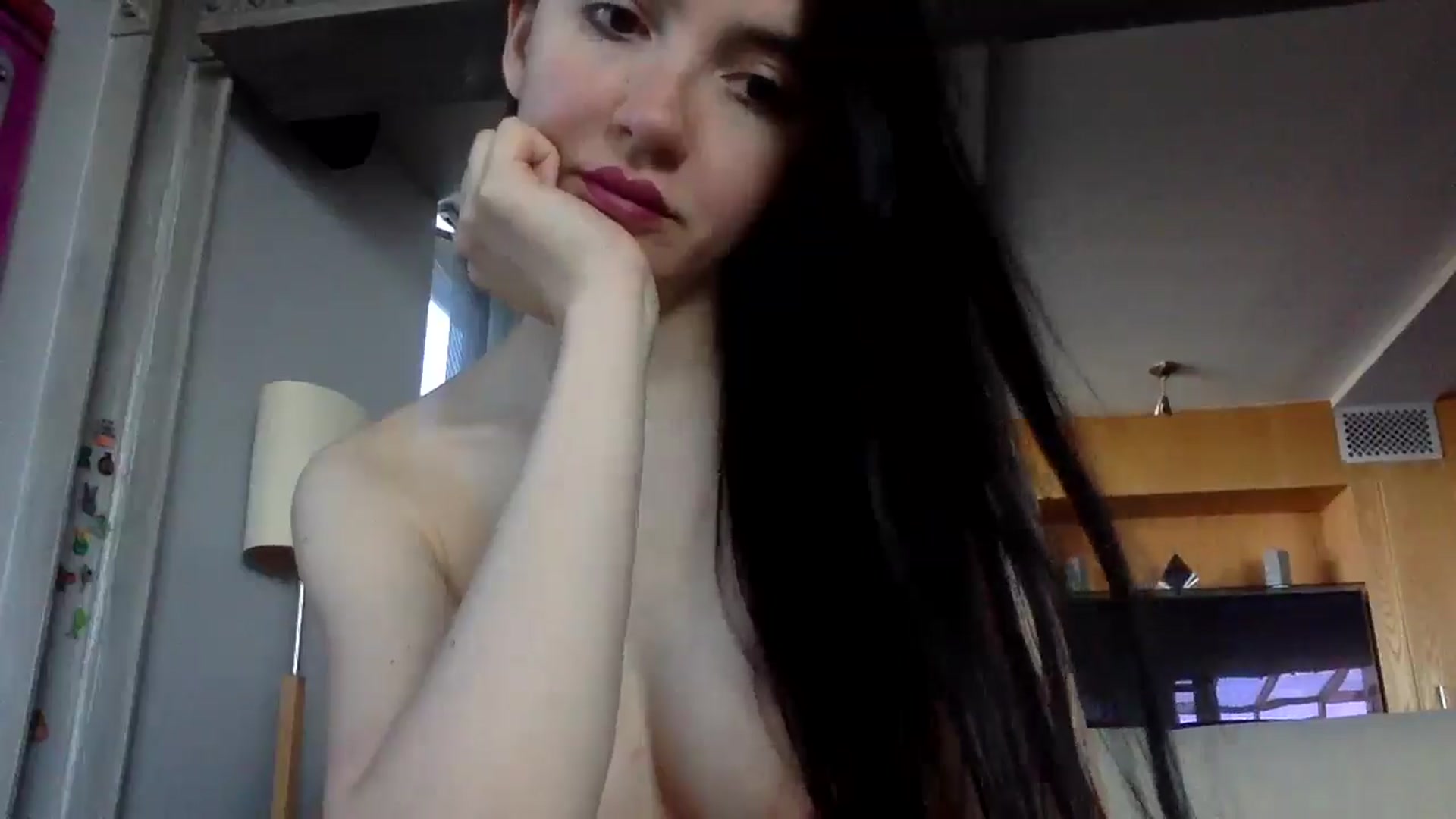 Gallery image thumbnail from SultrySiren19's myfreecams stream on, 05/26/2025, 14:23 image 7 of 20
