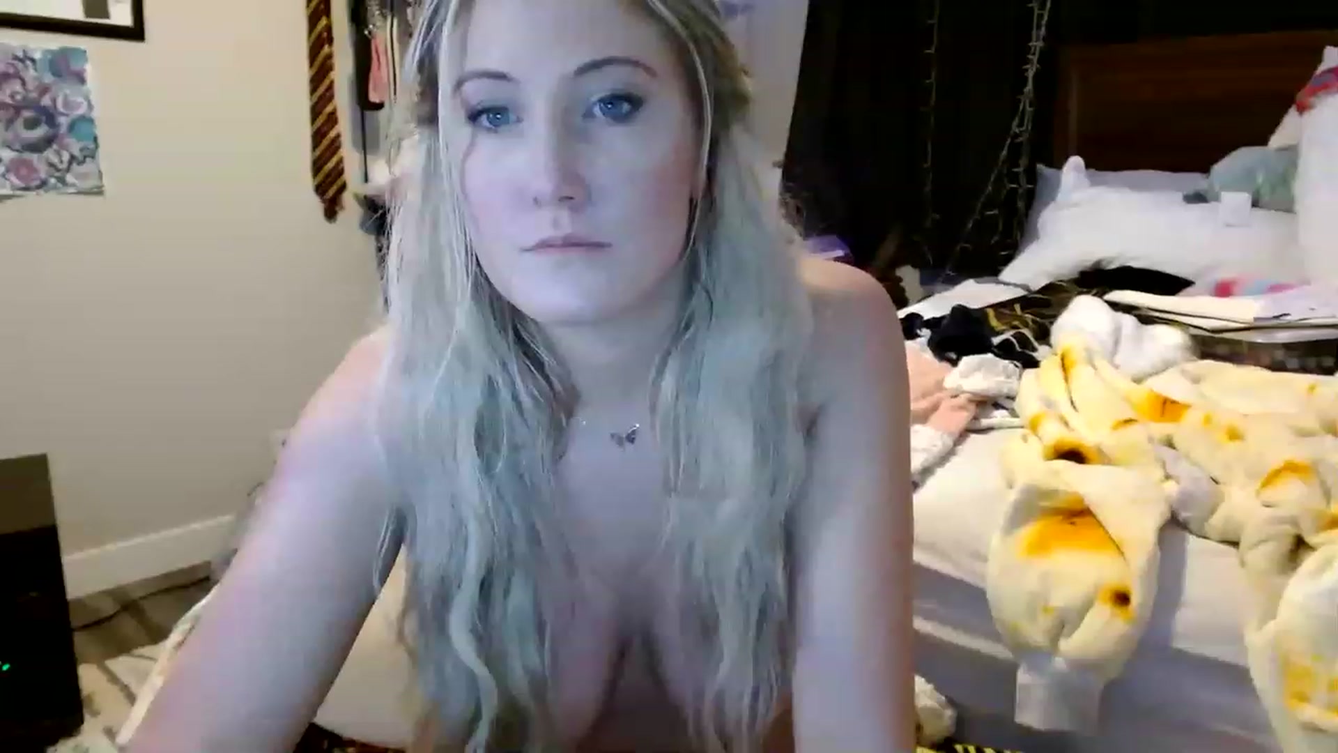 Gallery image thumbnail from SultrySnow's myfreecams stream on, 03/07/2023, 05:06 image 16 of 20