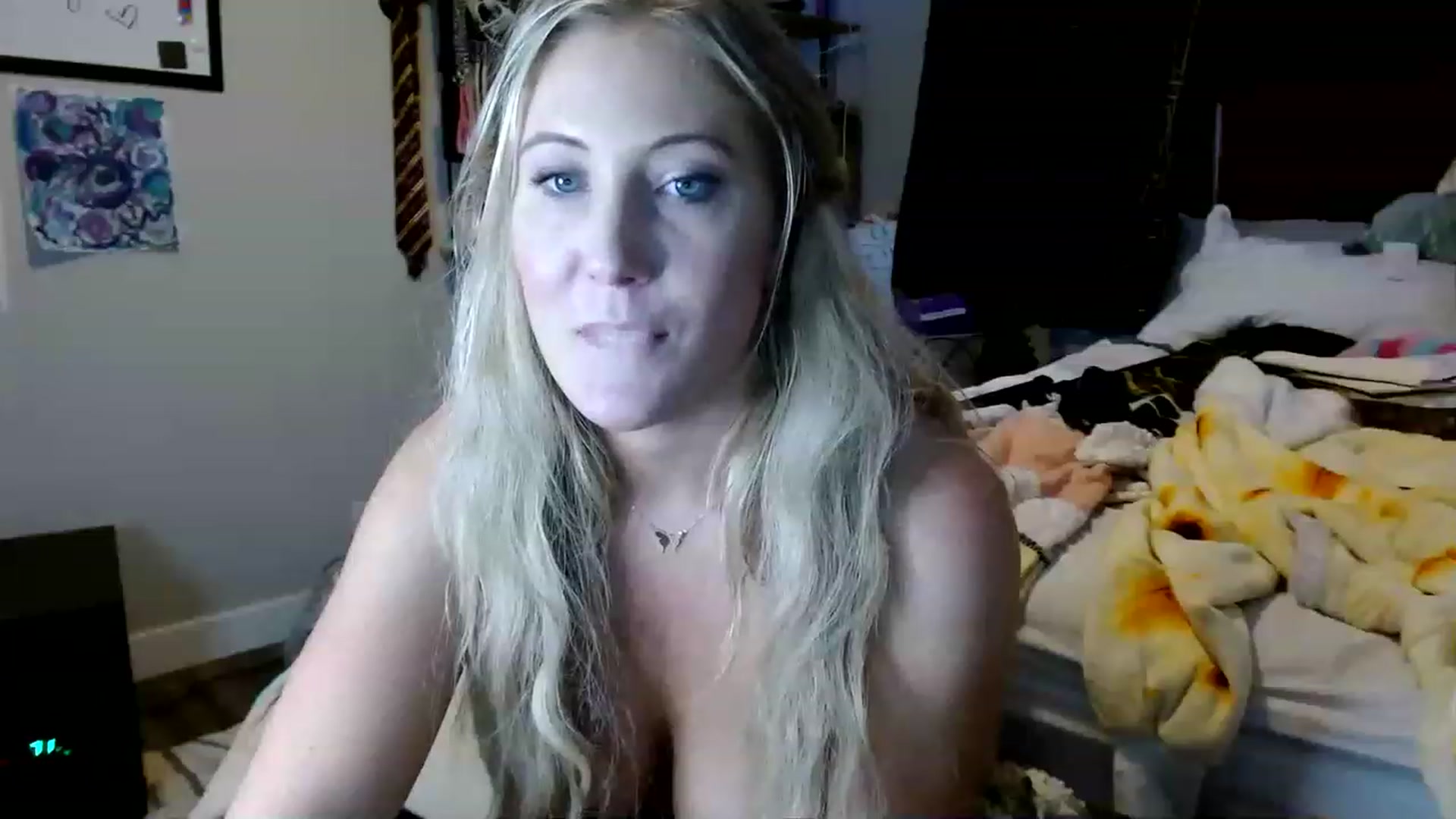 Gallery image thumbnail from SultrySnow's myfreecams stream on, 03/07/2023, 05:06 image 13 of 20