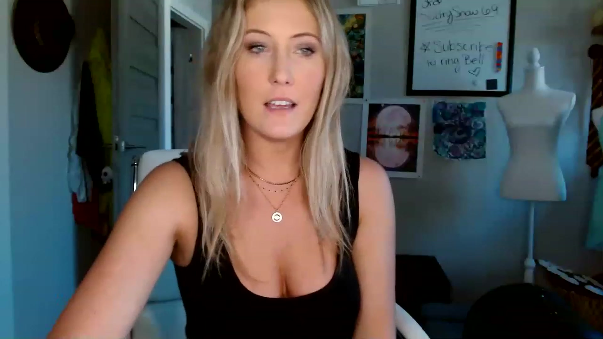 Gallery image thumbnail from SultrySnow's myfreecams stream on, 03/14/2023, 23:48 image 7 of 20