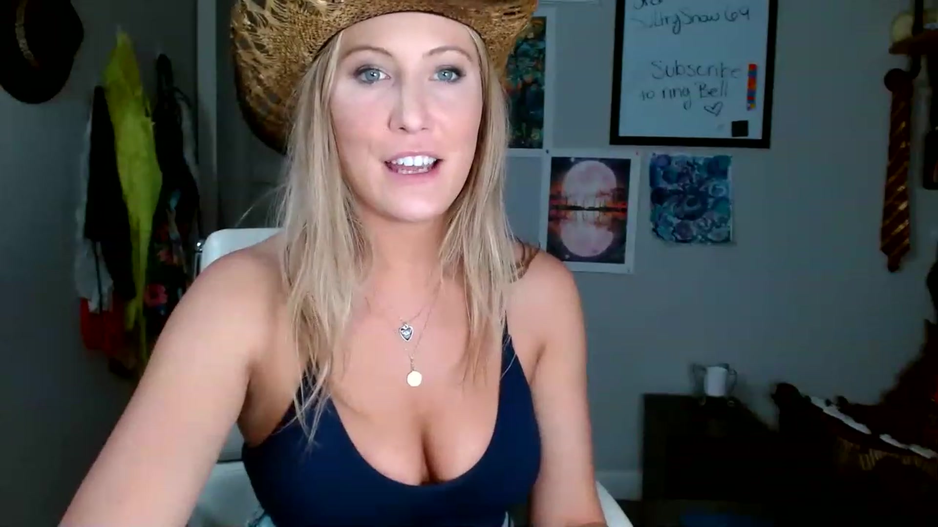 Gallery image thumbnail from SultrySnow's myfreecams stream on, 03/16/2023, 02:44 image 18 of 20