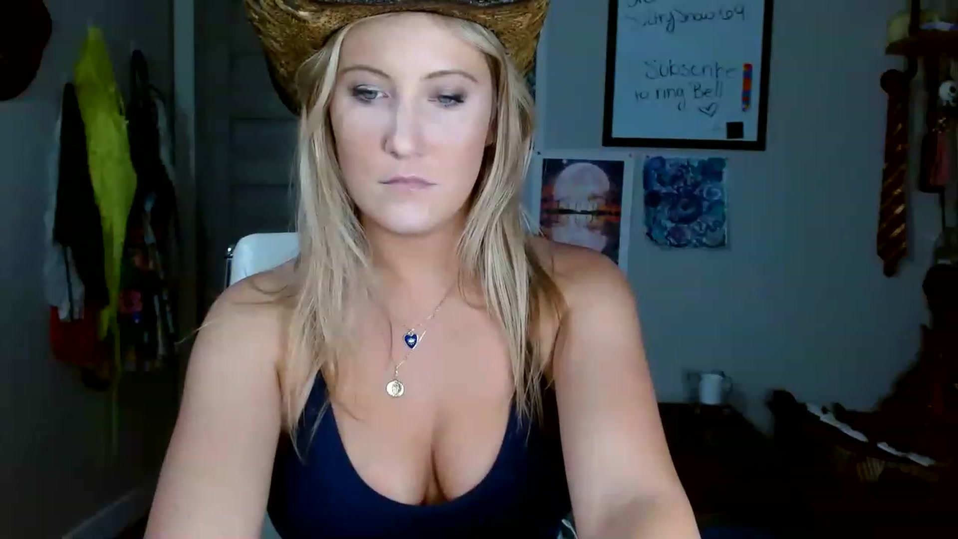 Gallery image thumbnail from SultrySnow's myfreecams stream on, 03/16/2023, 02:44 image 11 of 20