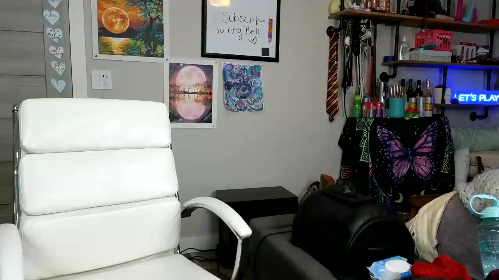 Gallery image thumbnail from SultrySnow's myfreecams stream on, 03/31/2023, 24:02 image 11 of 20