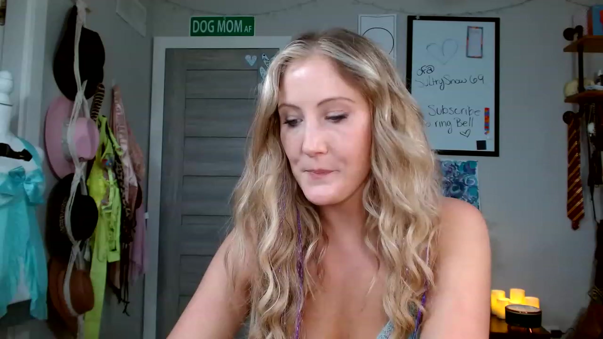 Gallery image thumbnail from SultrySnow's myfreecams stream on, 04/06/2023, 22:56 image 17 of 20