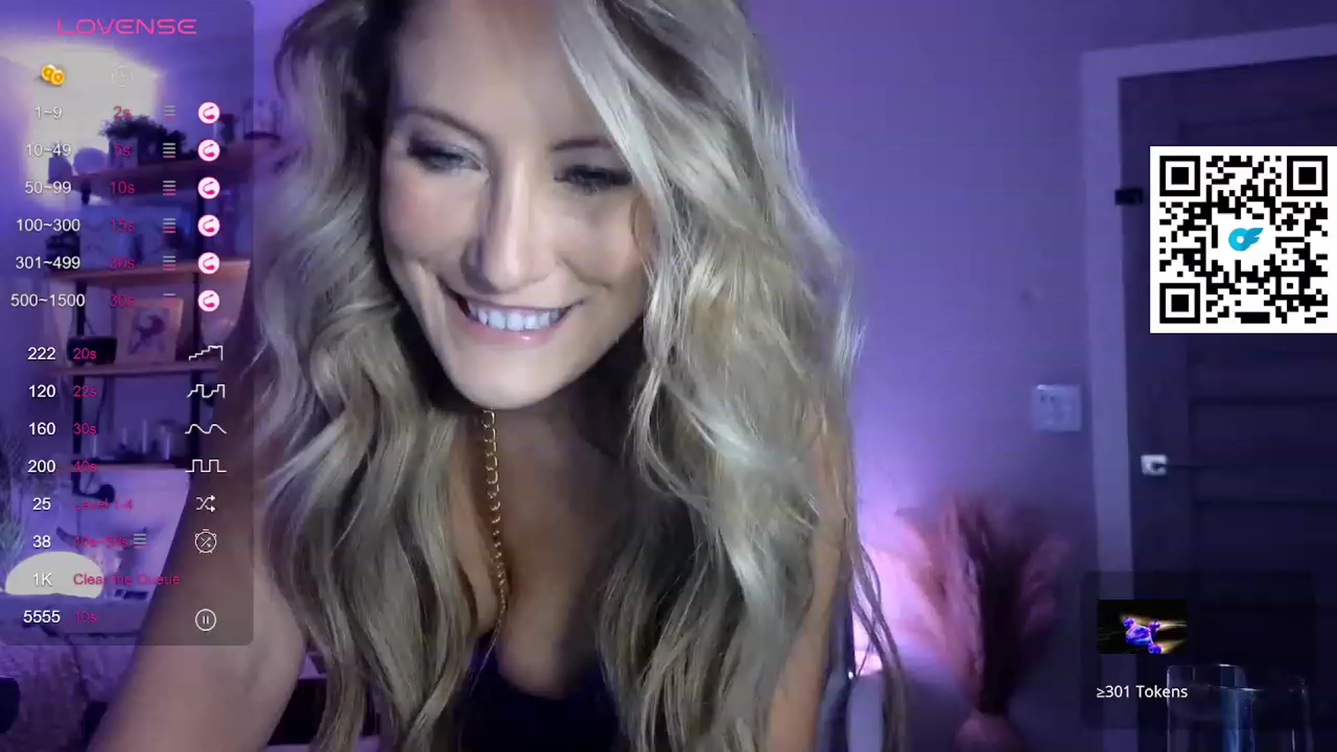 Gallery image thumbnail from SultrySnow's myfreecams stream on, 08/25/2023, 24:01 image 17 of 20