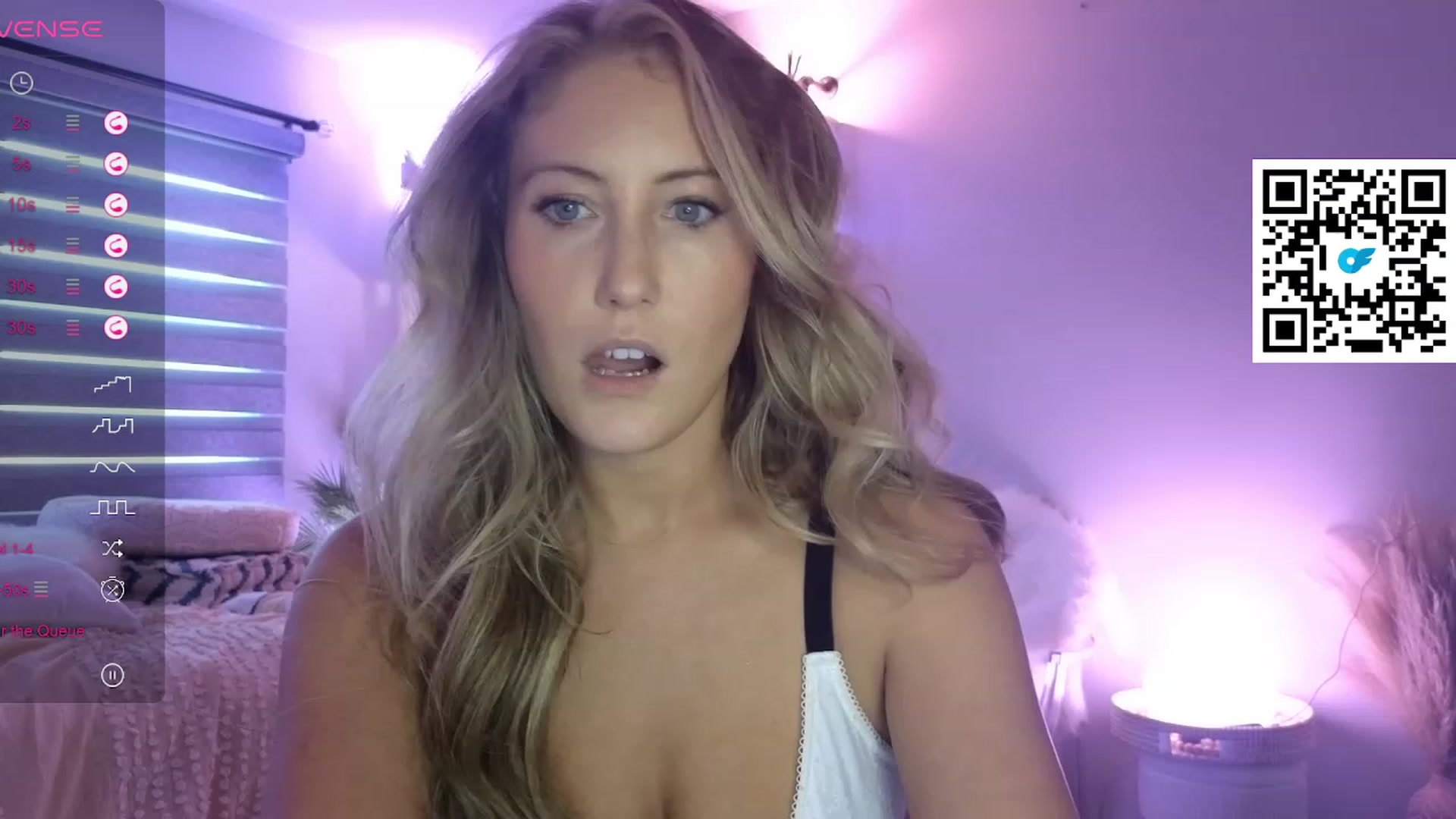 Gallery image thumbnail from SultrySnow's myfreecams stream on, 08/25/2023, 22:33 image 20 of 20