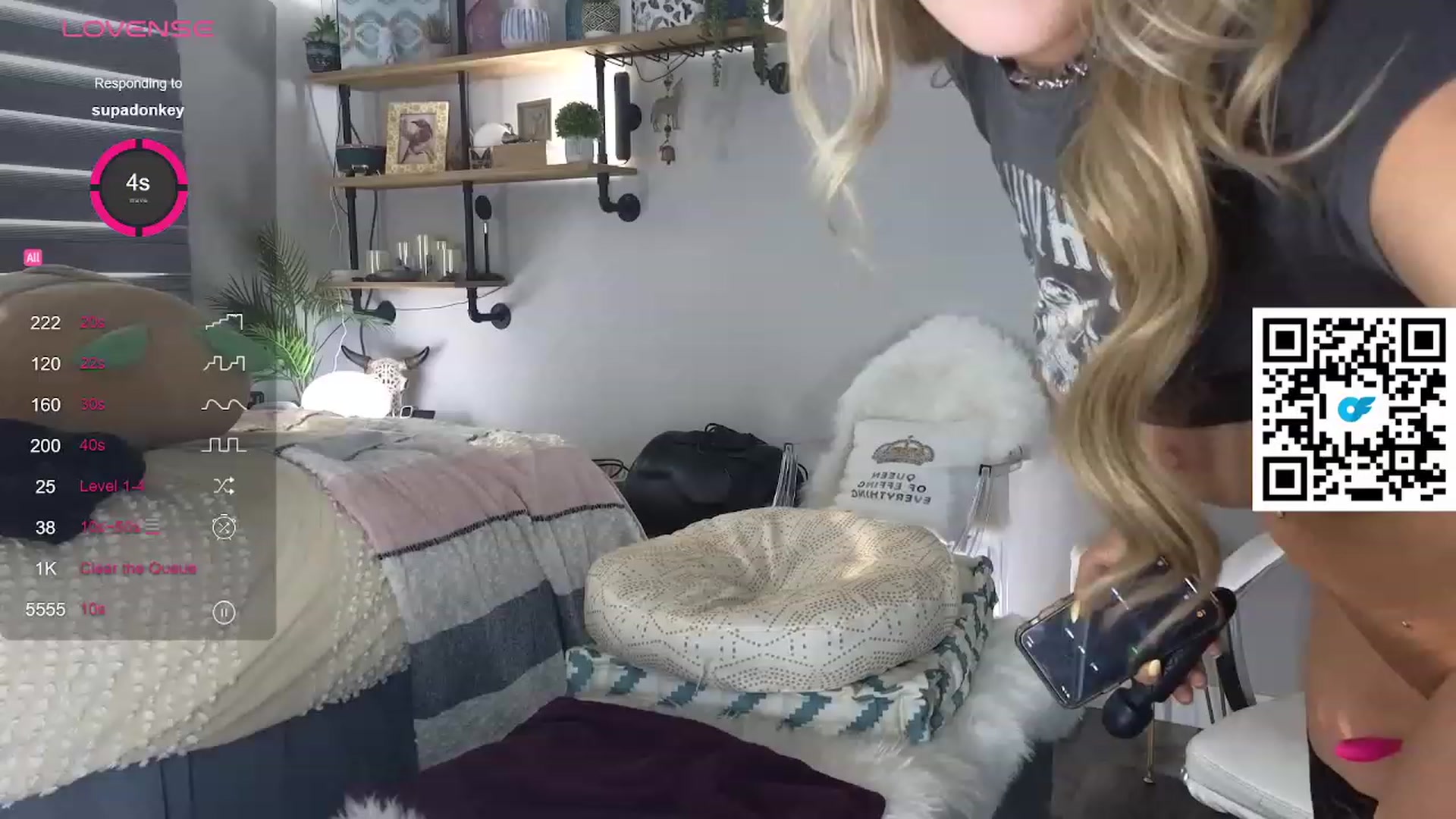 Gallery image thumbnail from SultrySnow's myfreecams stream on, 08/26/2023, 13:32 image 12 of 20