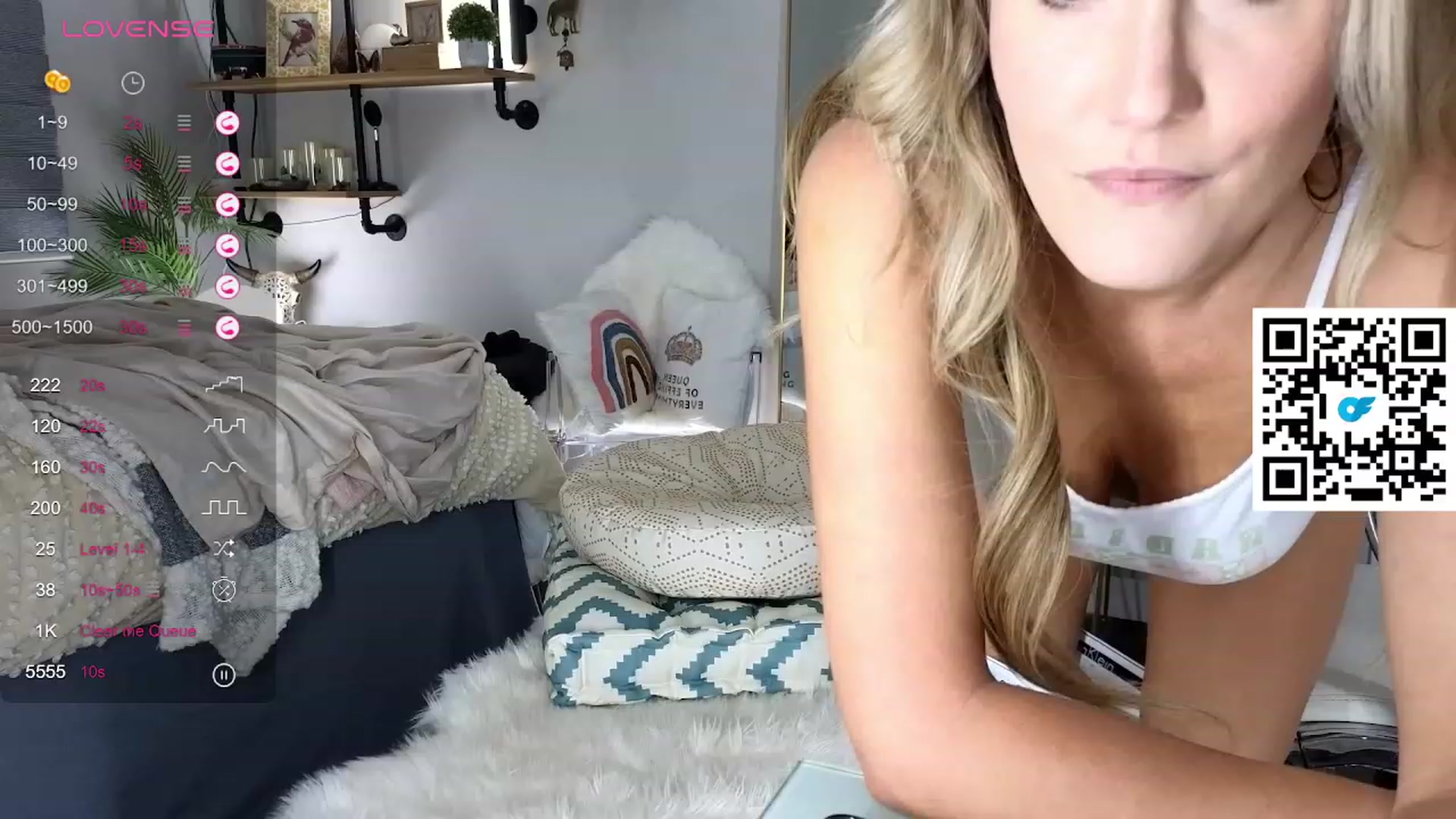 Gallery image thumbnail from SultrySnow's myfreecams stream on, 08/29/2023, 21:30 image 1 of 20