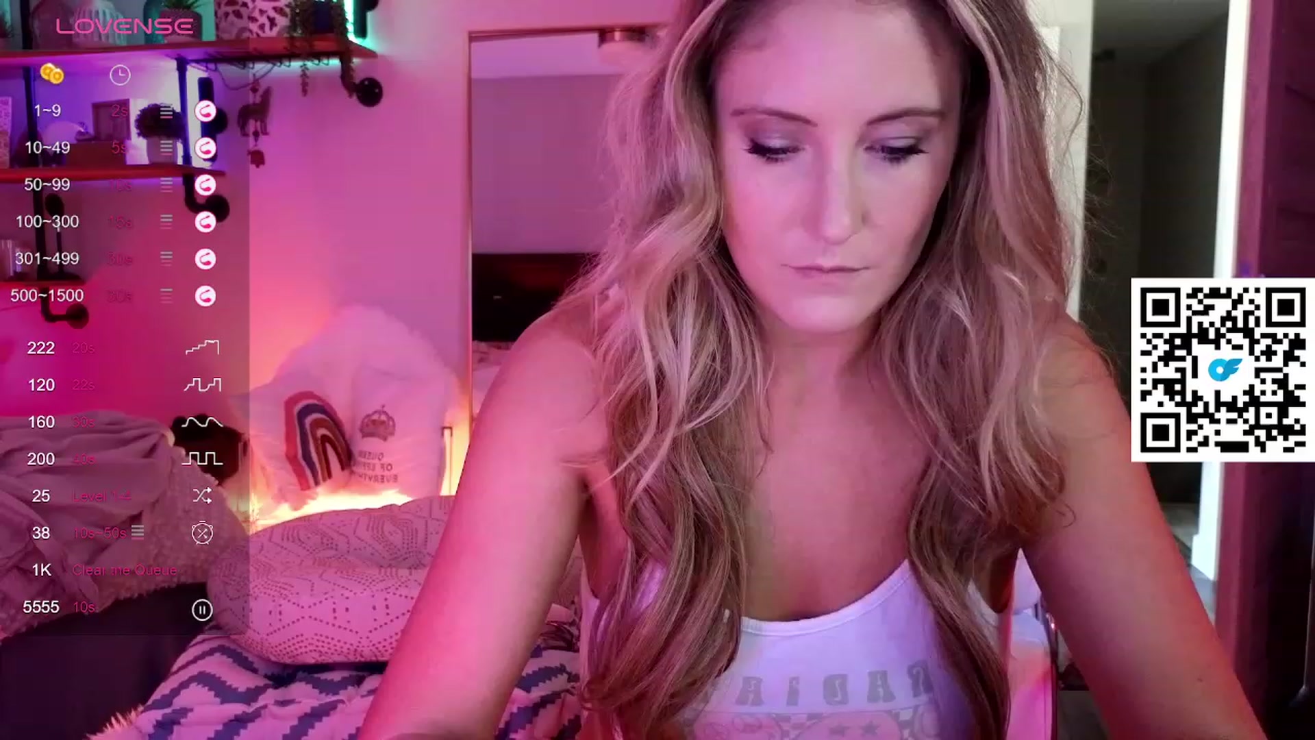 Gallery image thumbnail from SultrySnow's myfreecams stream on, 08/29/2023, 21:30 image 19 of 20