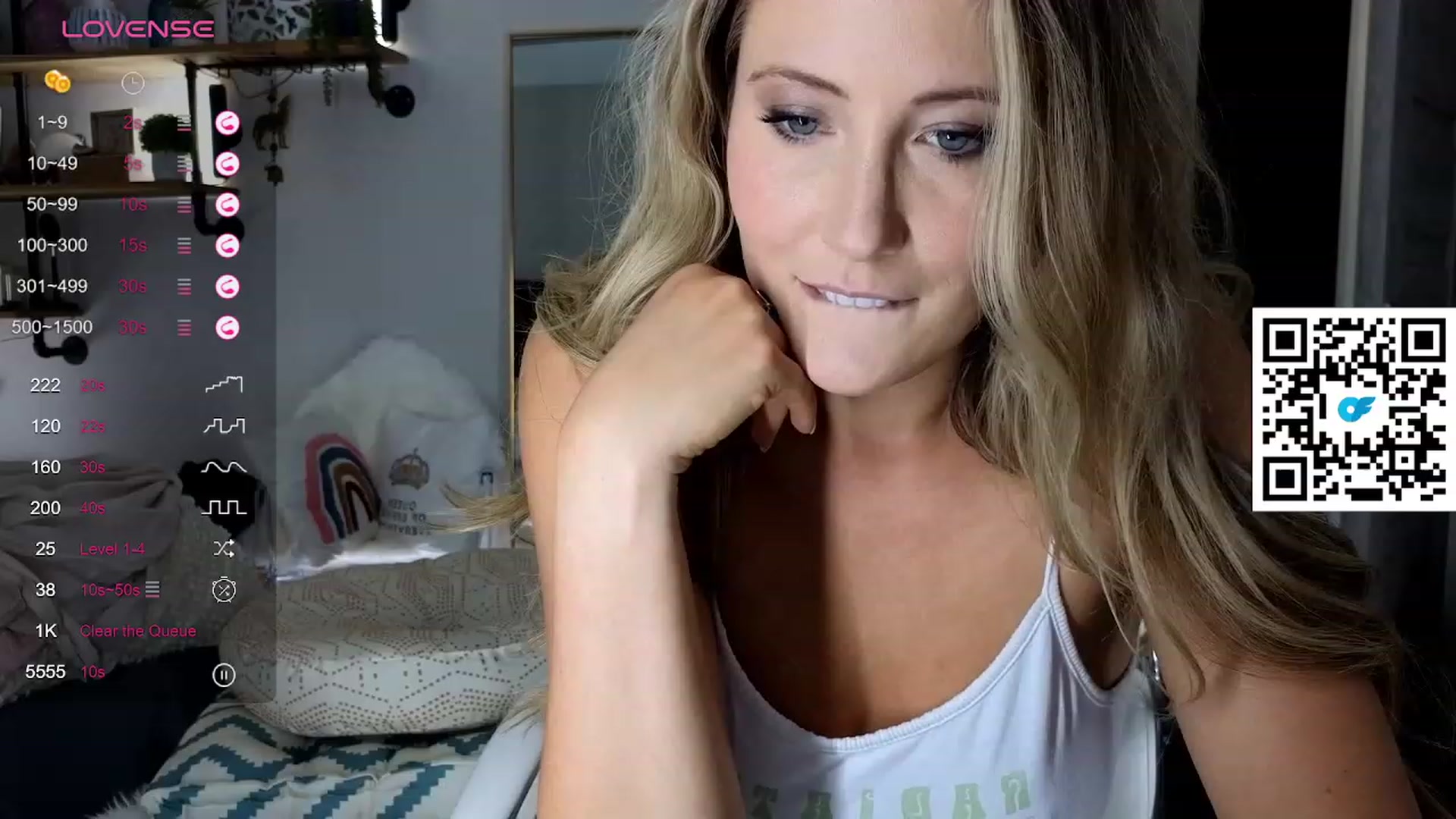 Gallery image thumbnail from SultrySnow's myfreecams stream on, 08/29/2023, 21:30 image 17 of 20