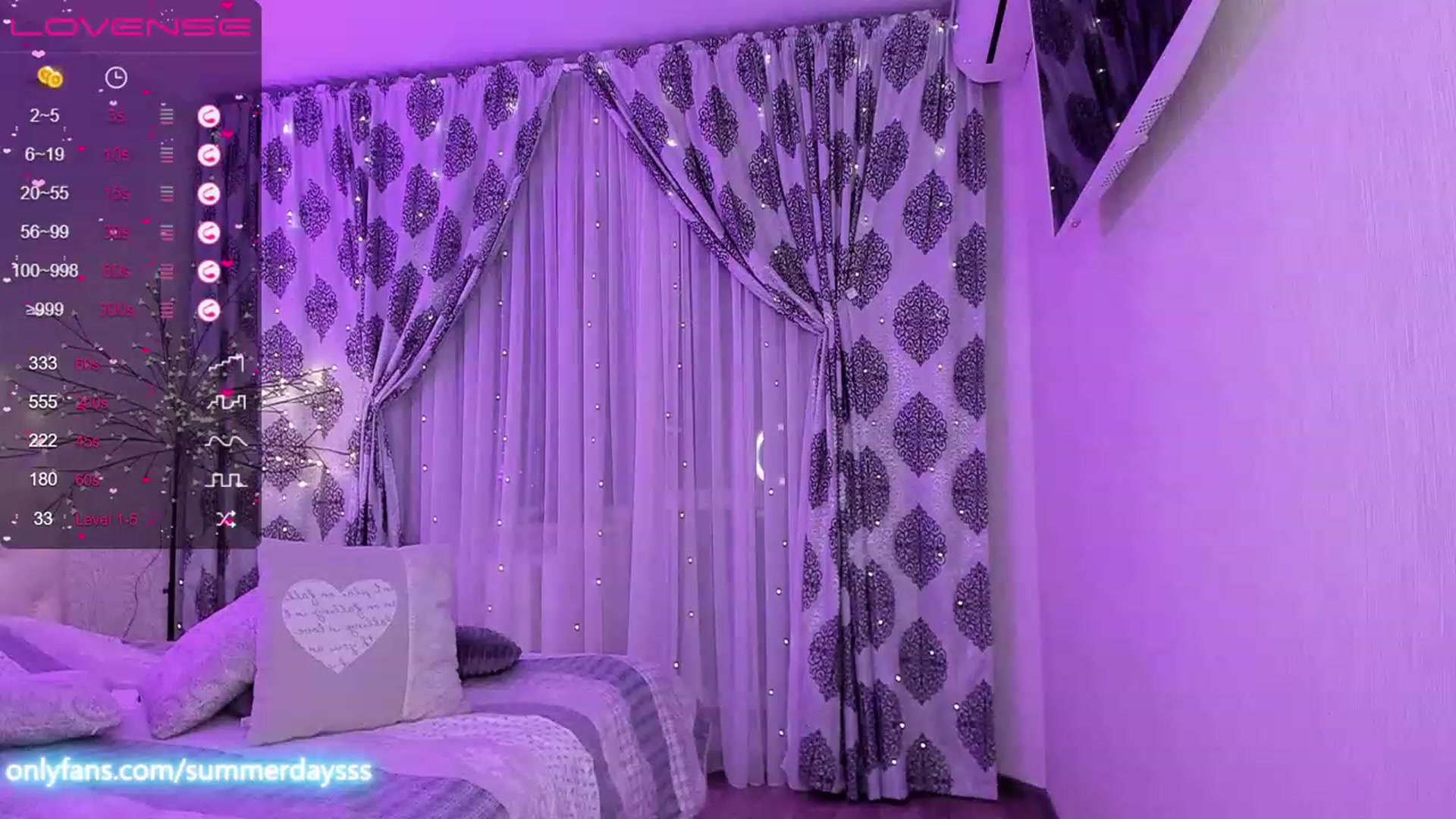 Gallery image thumbnail from SummerDaysss's myfreecams stream on, 06/04/2023, 01:46 image 1 of 20