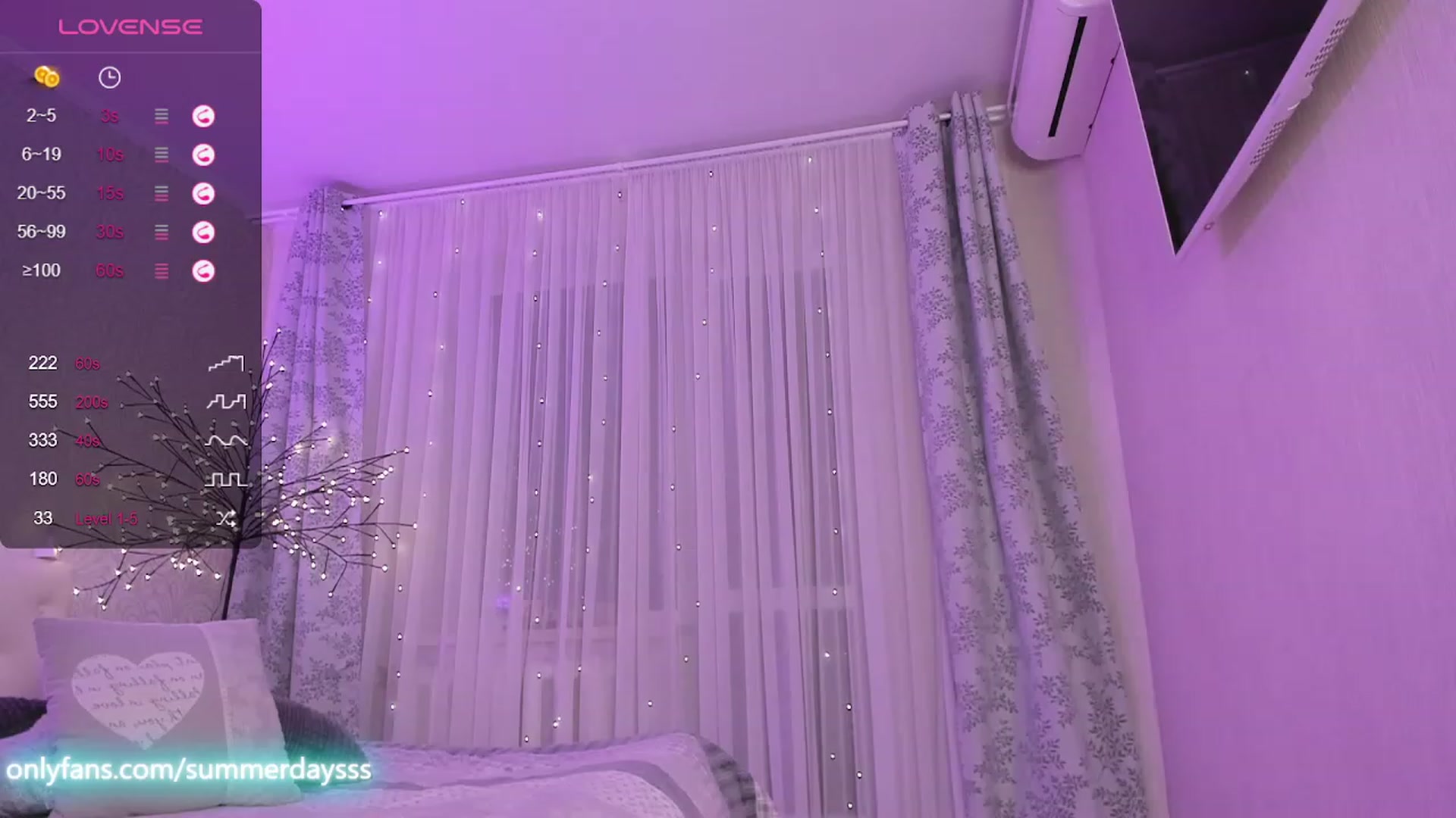 Gallery image thumbnail from SummerDaysss's myfreecams stream on, 10/18/2023, 23:46 image 7 of 20