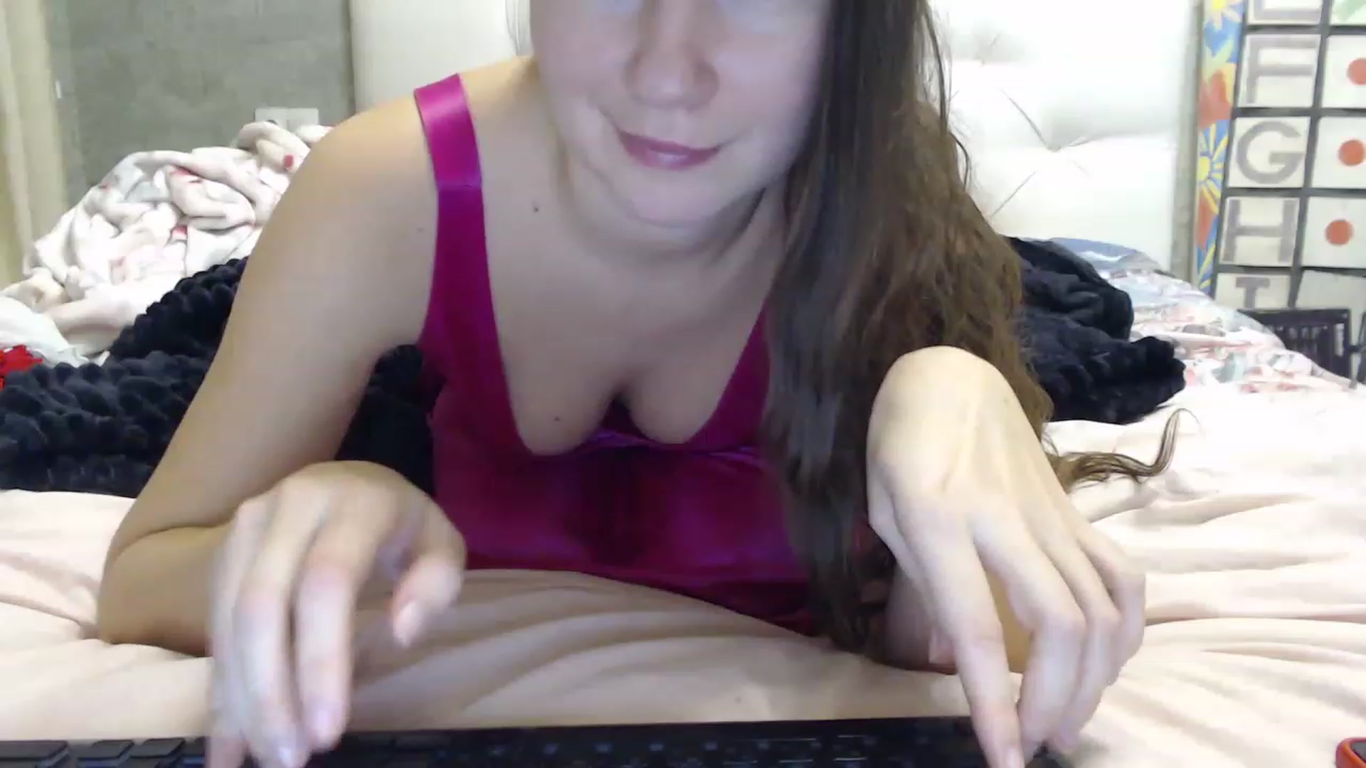 Gallery image thumbnail from SummerFlame's myfreecams stream on, 12/01/2022, 15:23 image 13 of 20