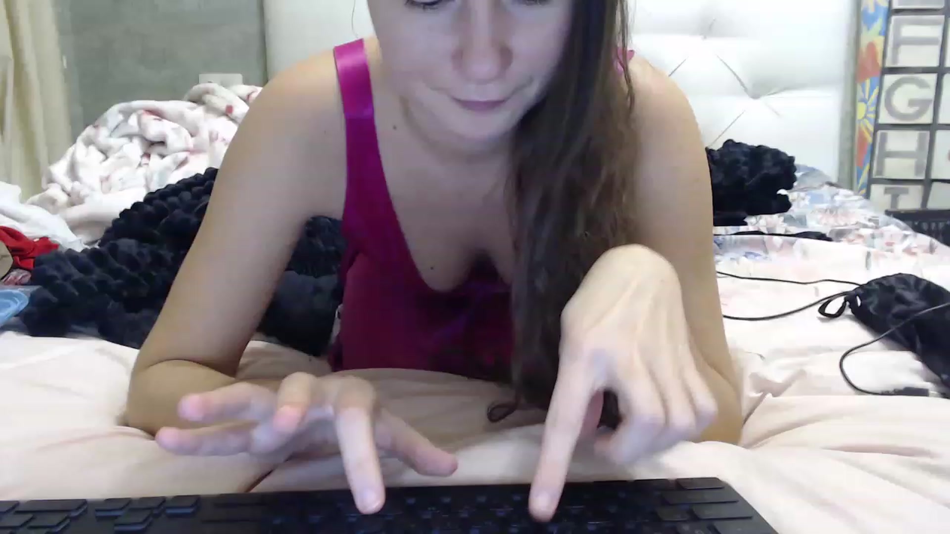 Gallery image thumbnail from SummerFlame's myfreecams stream on, 12/01/2022, 17:13 image 15 of 20