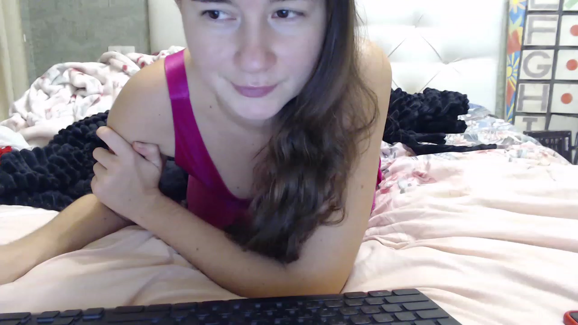 Gallery image thumbnail from SummerFlame's myfreecams stream on, 12/01/2022, 17:13 image 1 of 20
